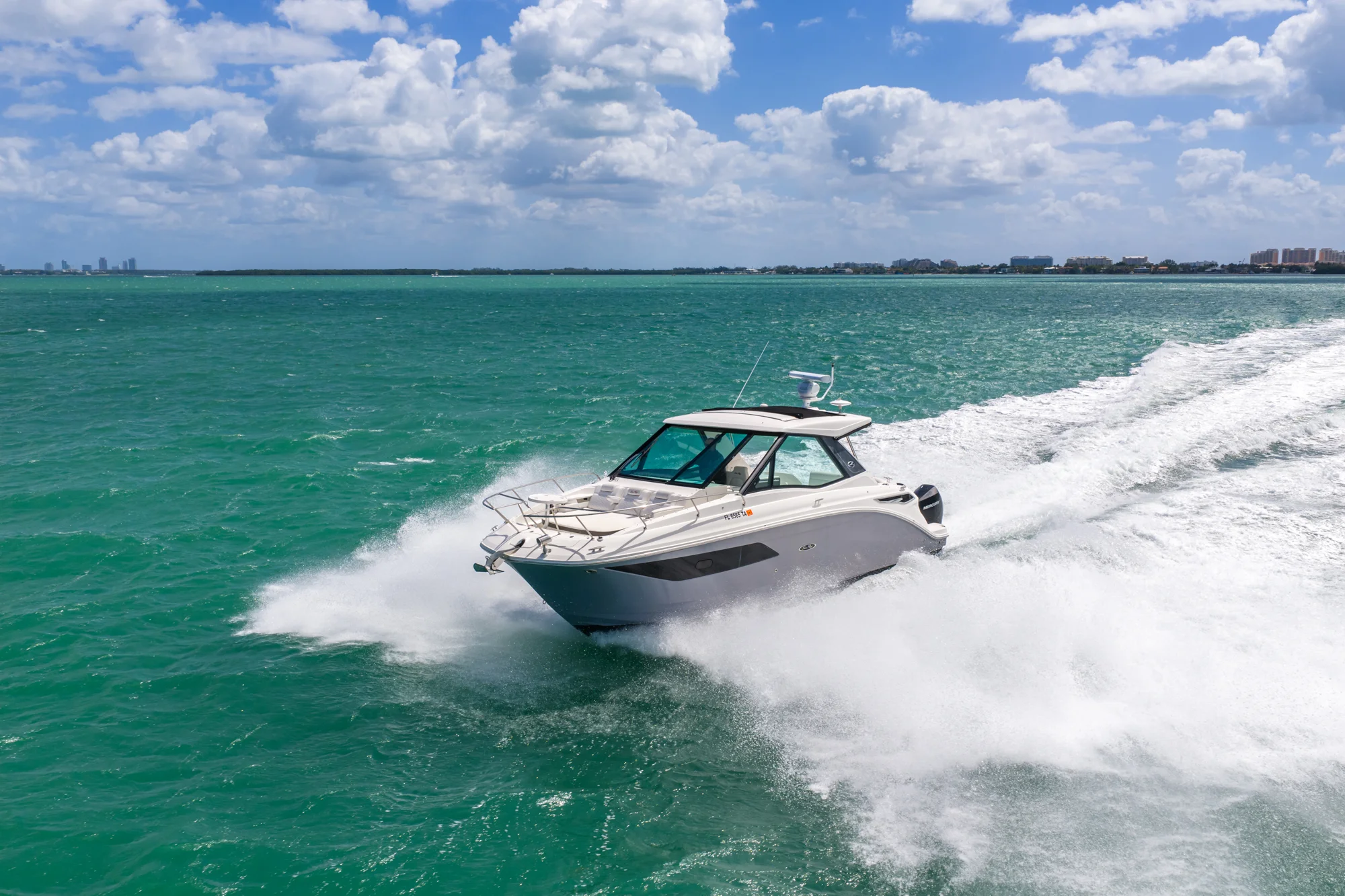 2022 Sea Ray 320 DA OB Image Thumbnail #16