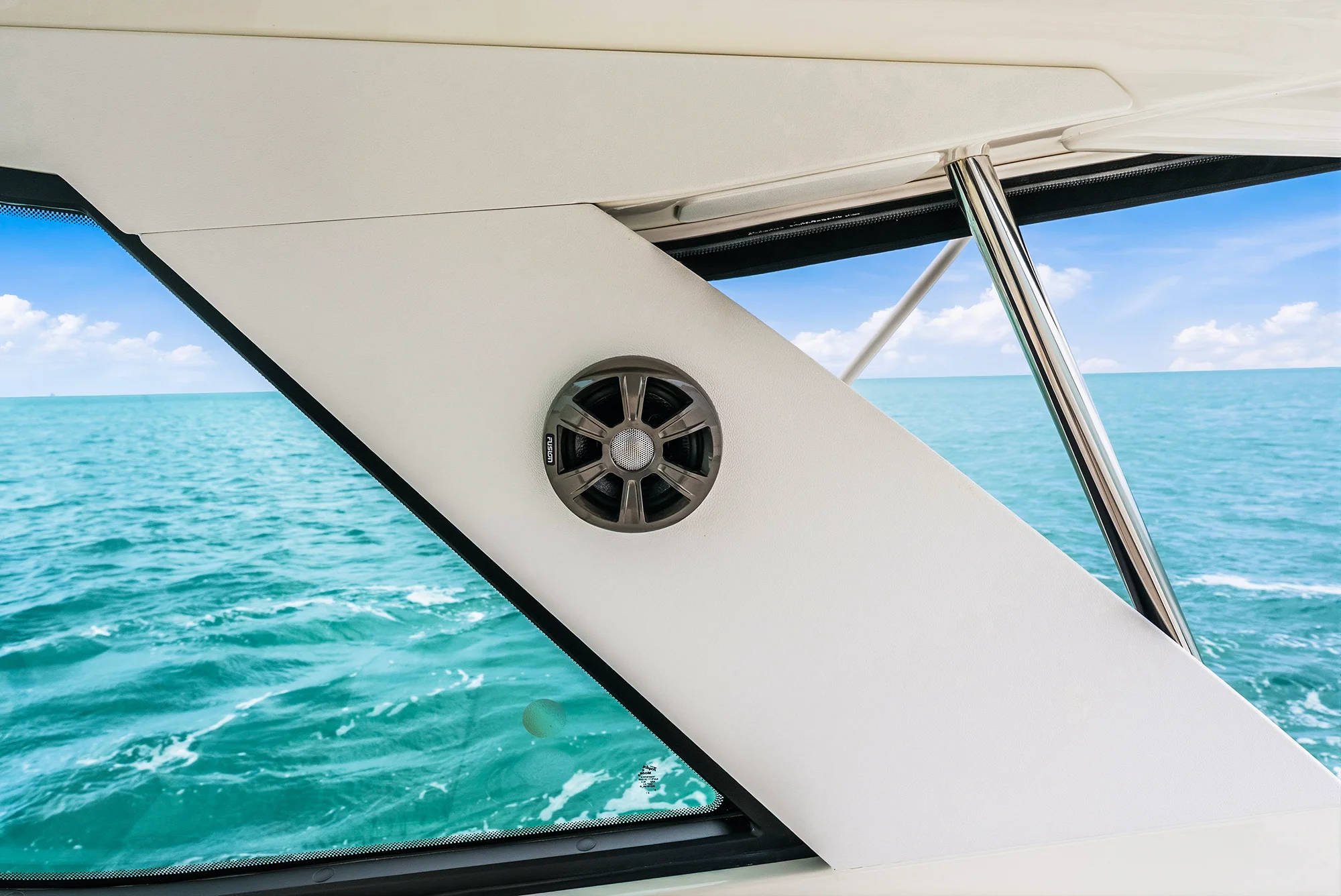 2022 Sea Ray 320 DA OB Image Thumbnail #61
