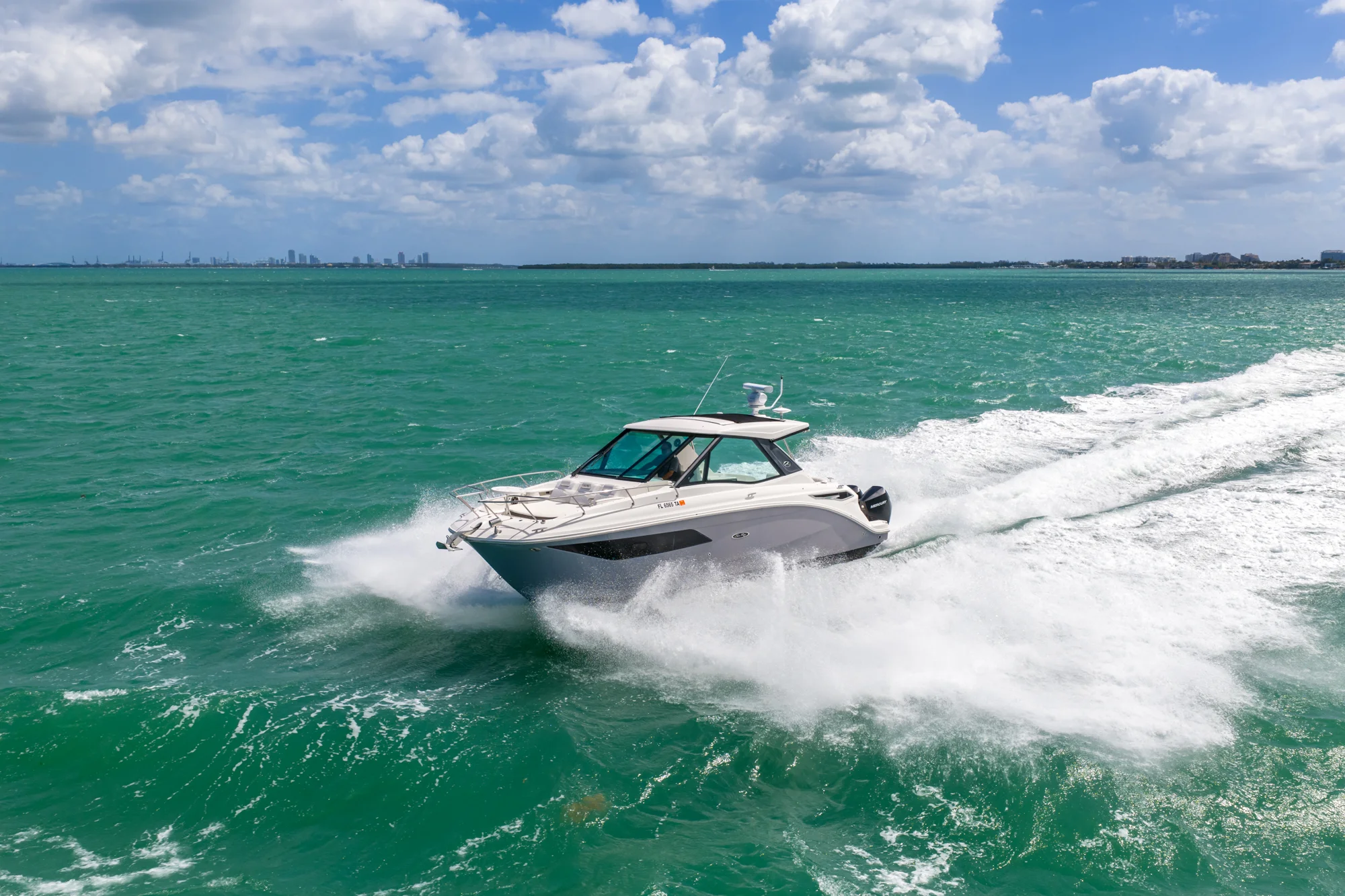 2022 Sea Ray 320 DA OB Image Thumbnail #17