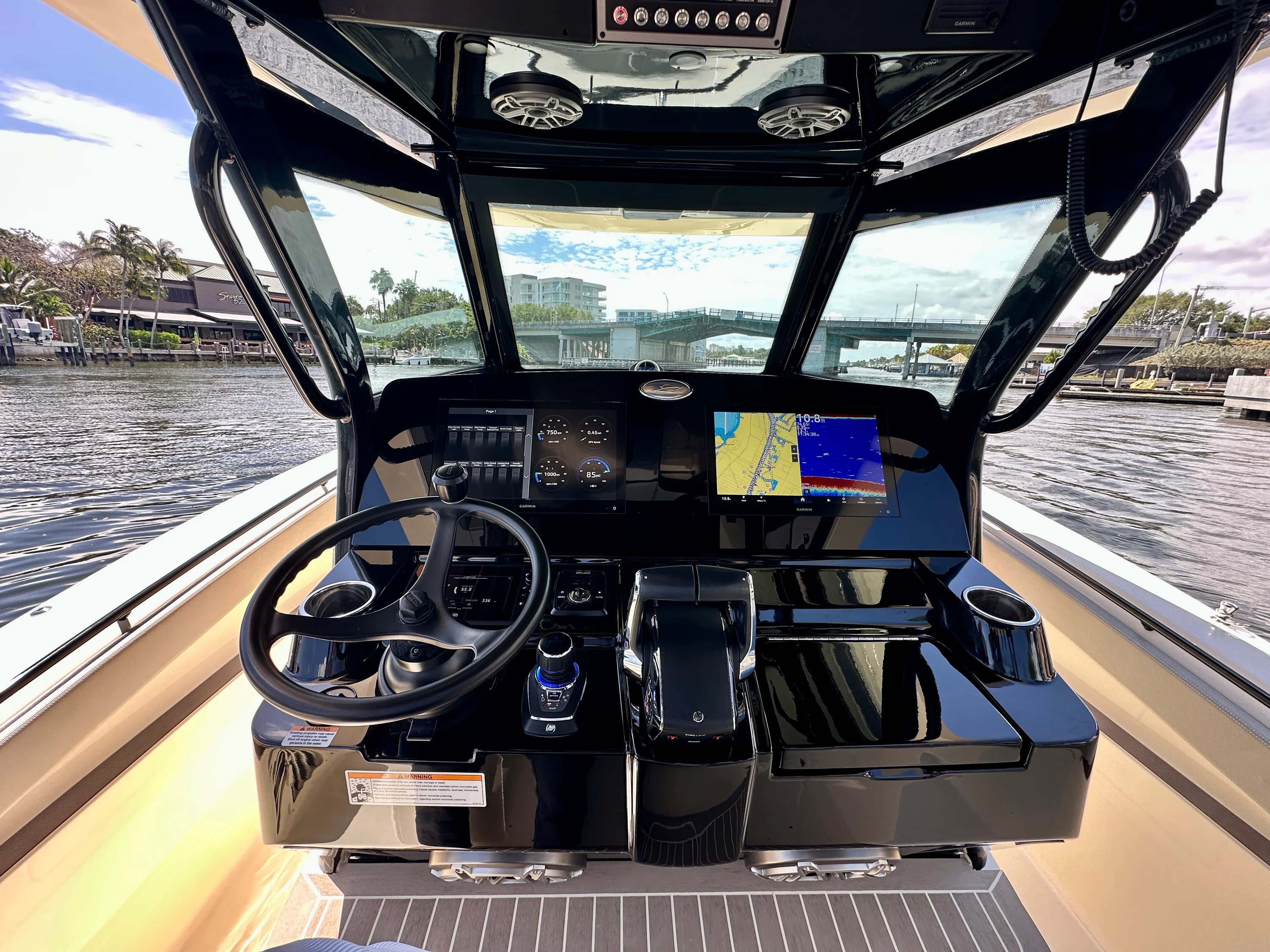 2025 Scout 330 LXF Image Thumbnail #20