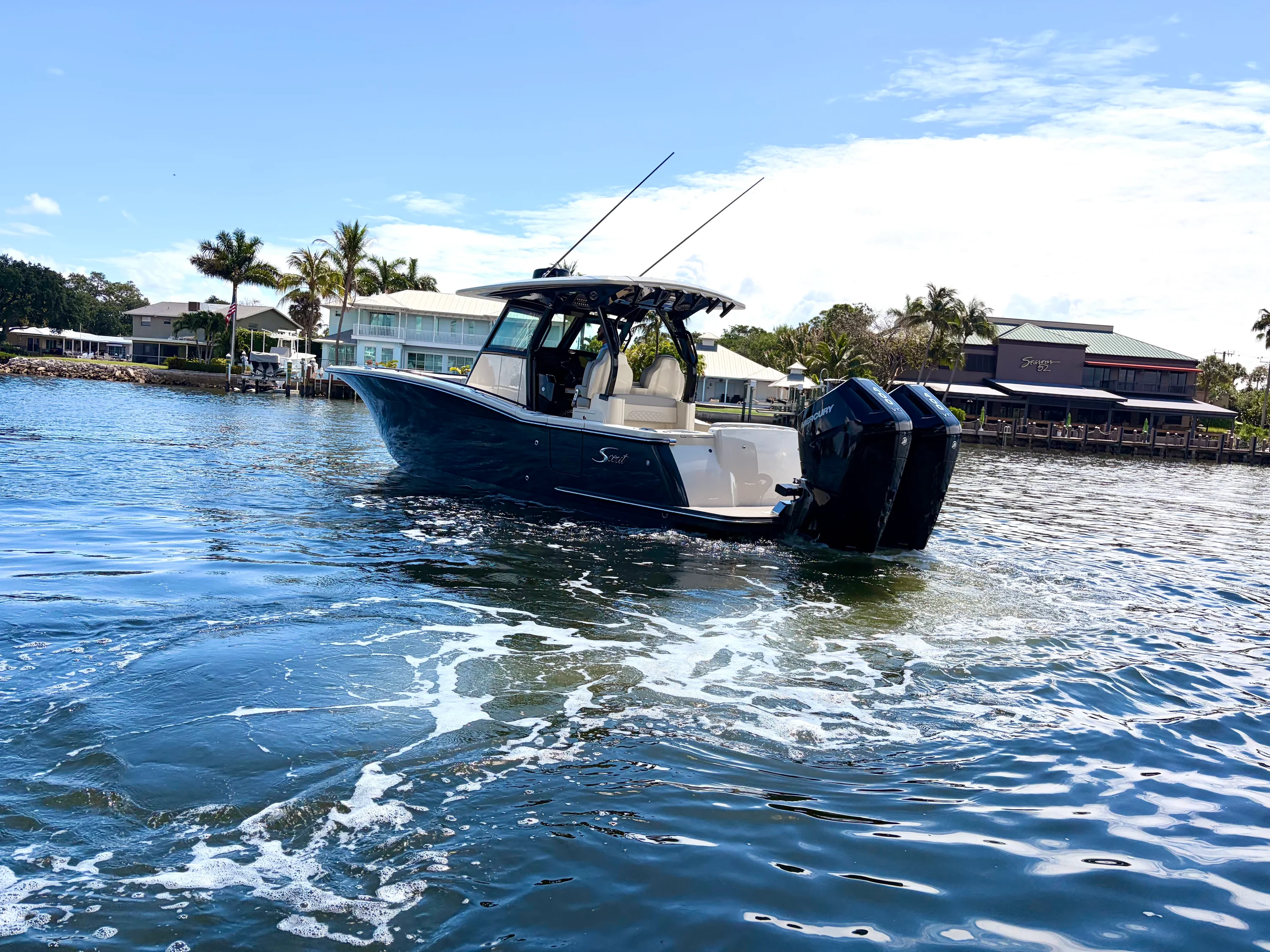 2025 Scout 330 LXF Image Thumbnail #2