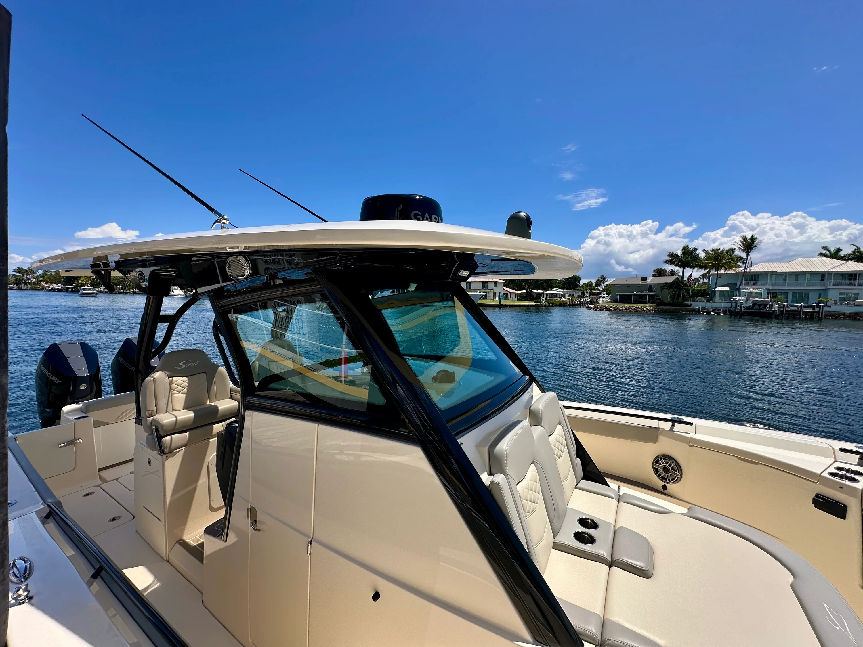 2025 Scout 330 LXF Image Thumbnail #8