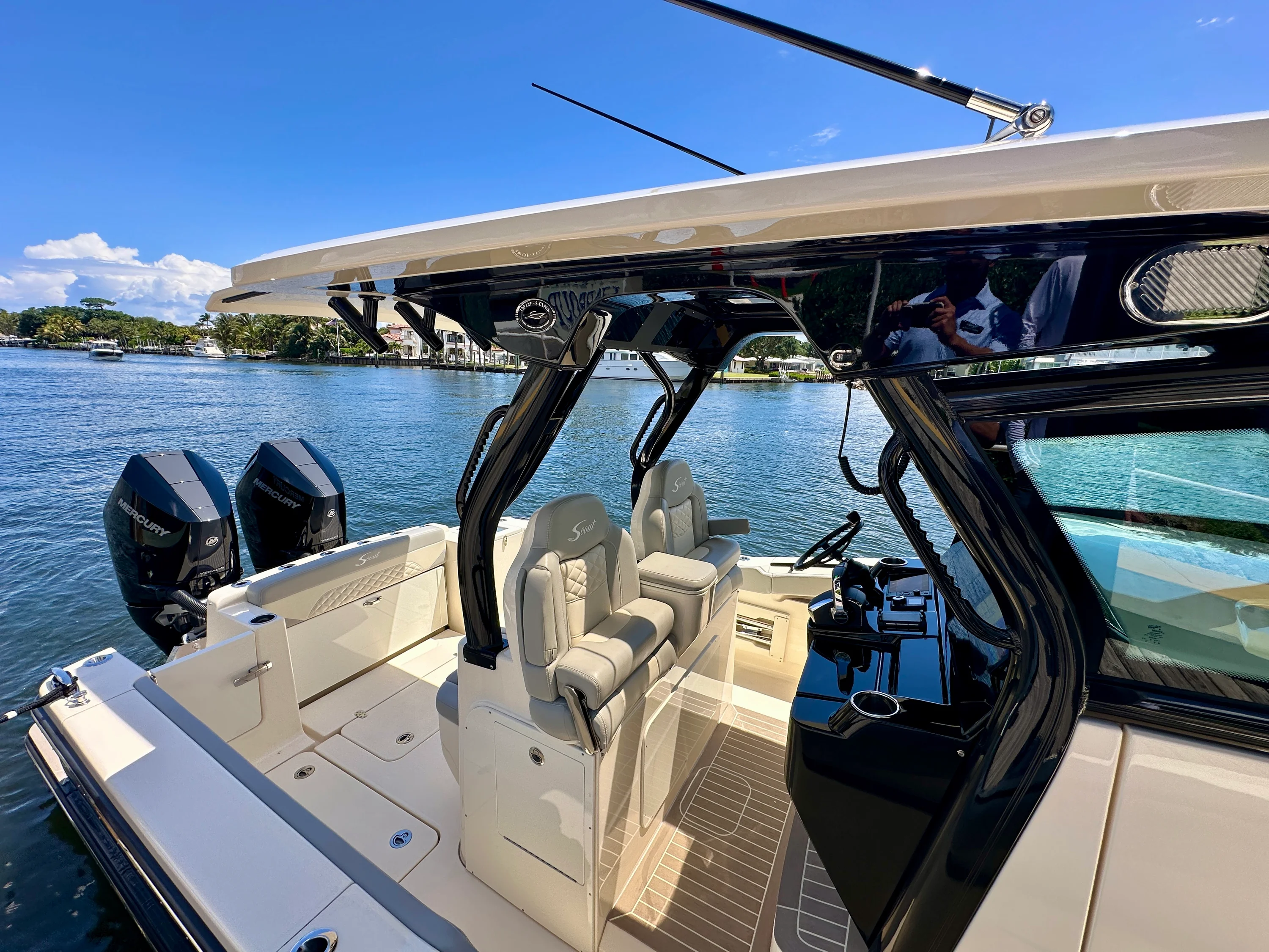 2025 Scout 330 LXF Image Thumbnail #10