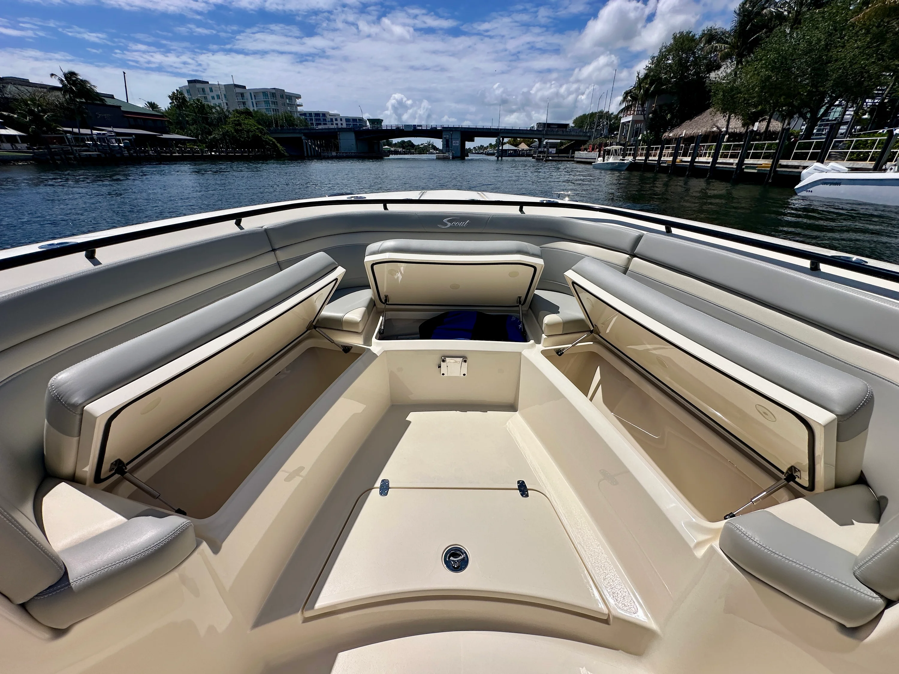 2025 Scout 330 LXF Image Thumbnail #15