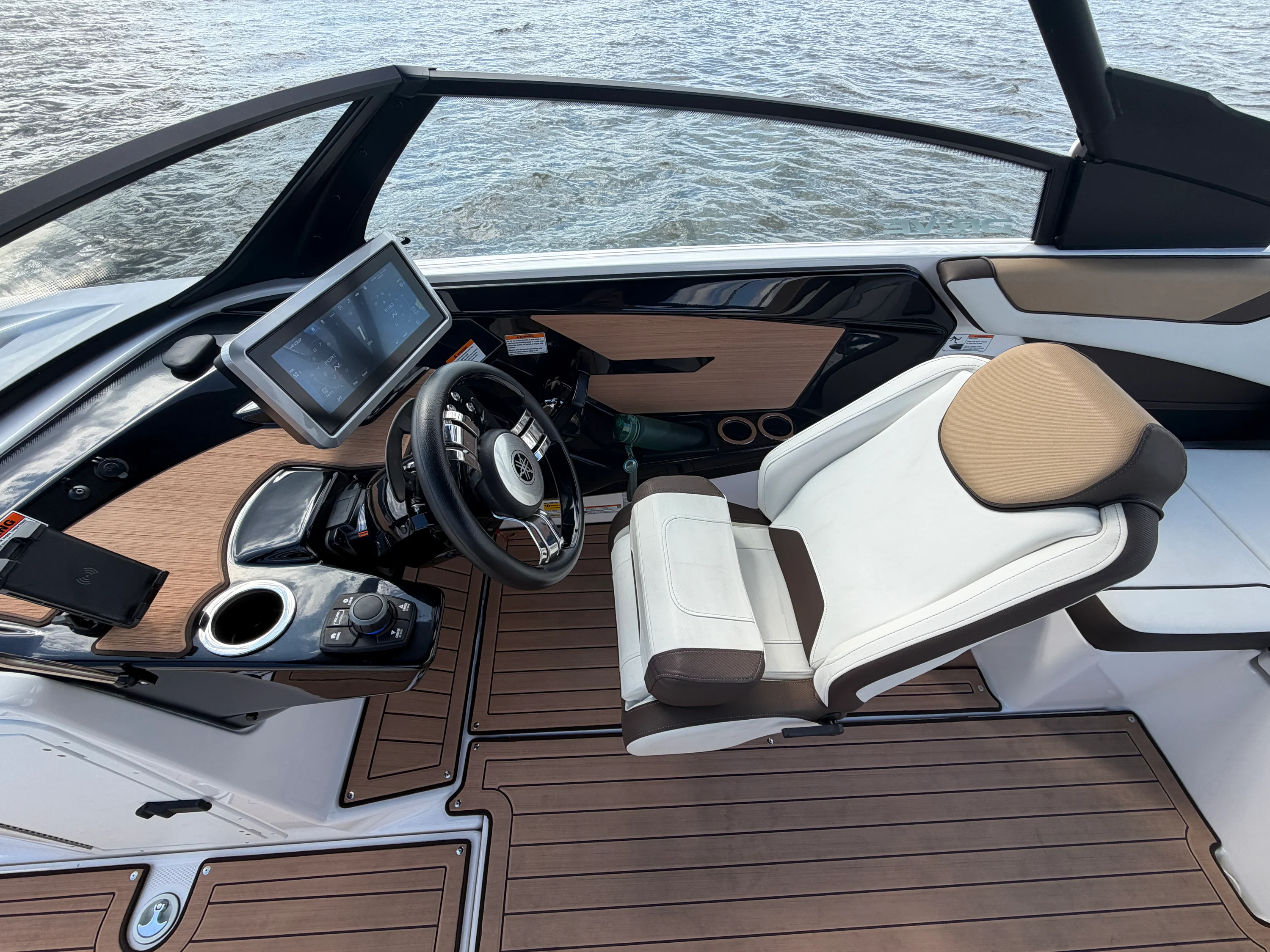 2023 Yamaha 222SD Image Thumbnail #15