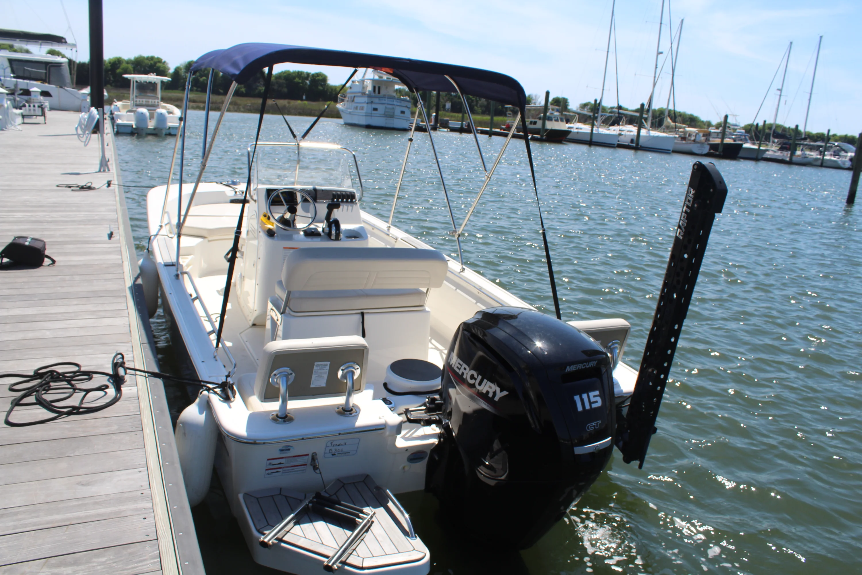 2025 Boston Whaler 170 MONTAUK Image Thumbnail #2