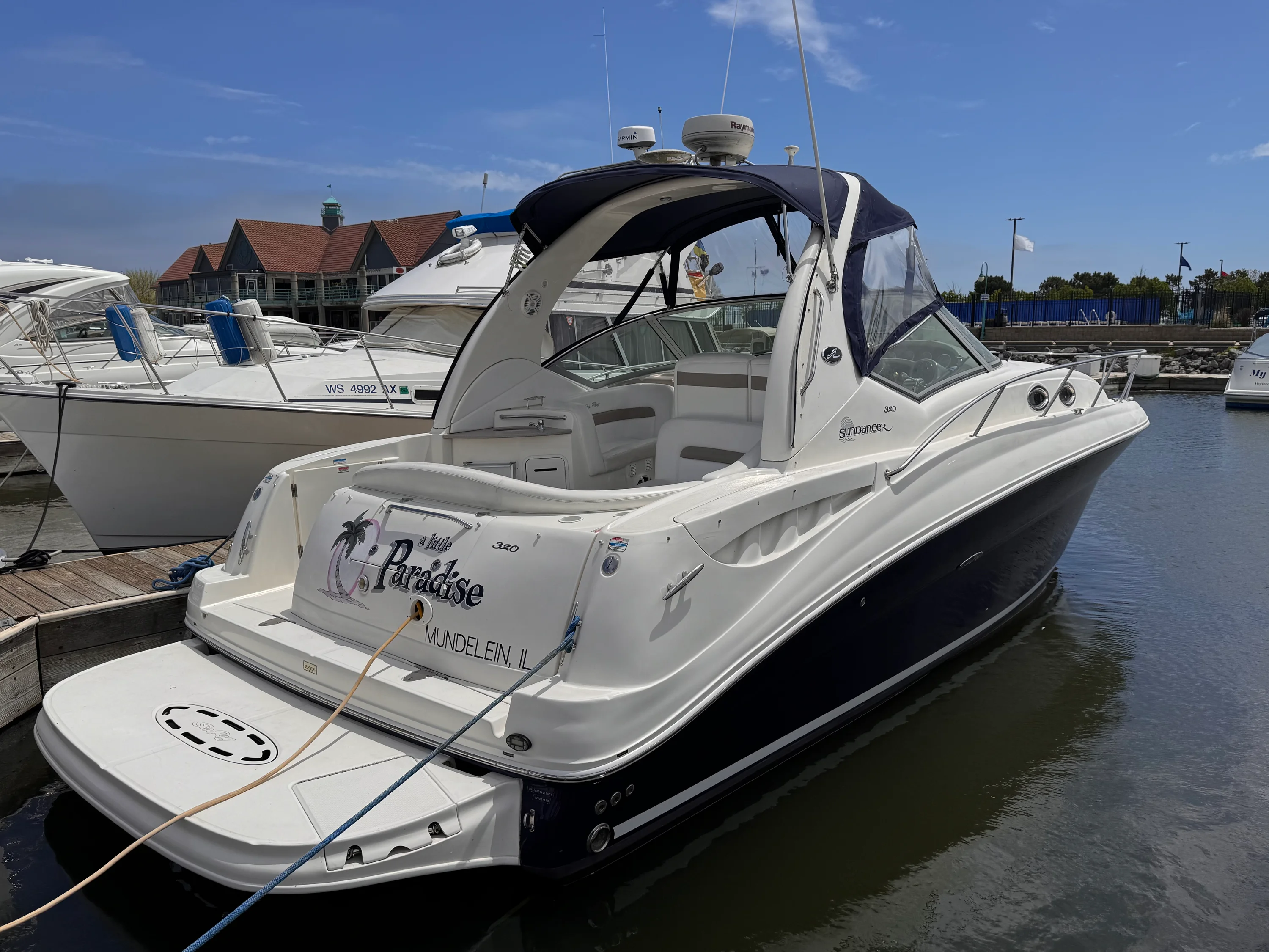 2005 Sea Ray 320 SUNDANCER Image Thumbnail #3