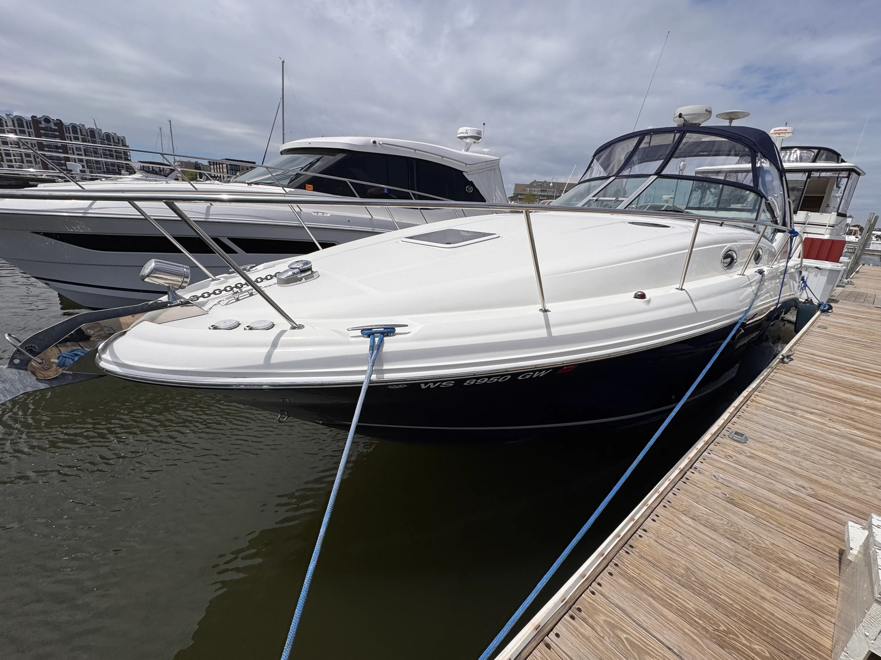 2005 Sea Ray 320 SUNDANCER Image Thumbnail #5