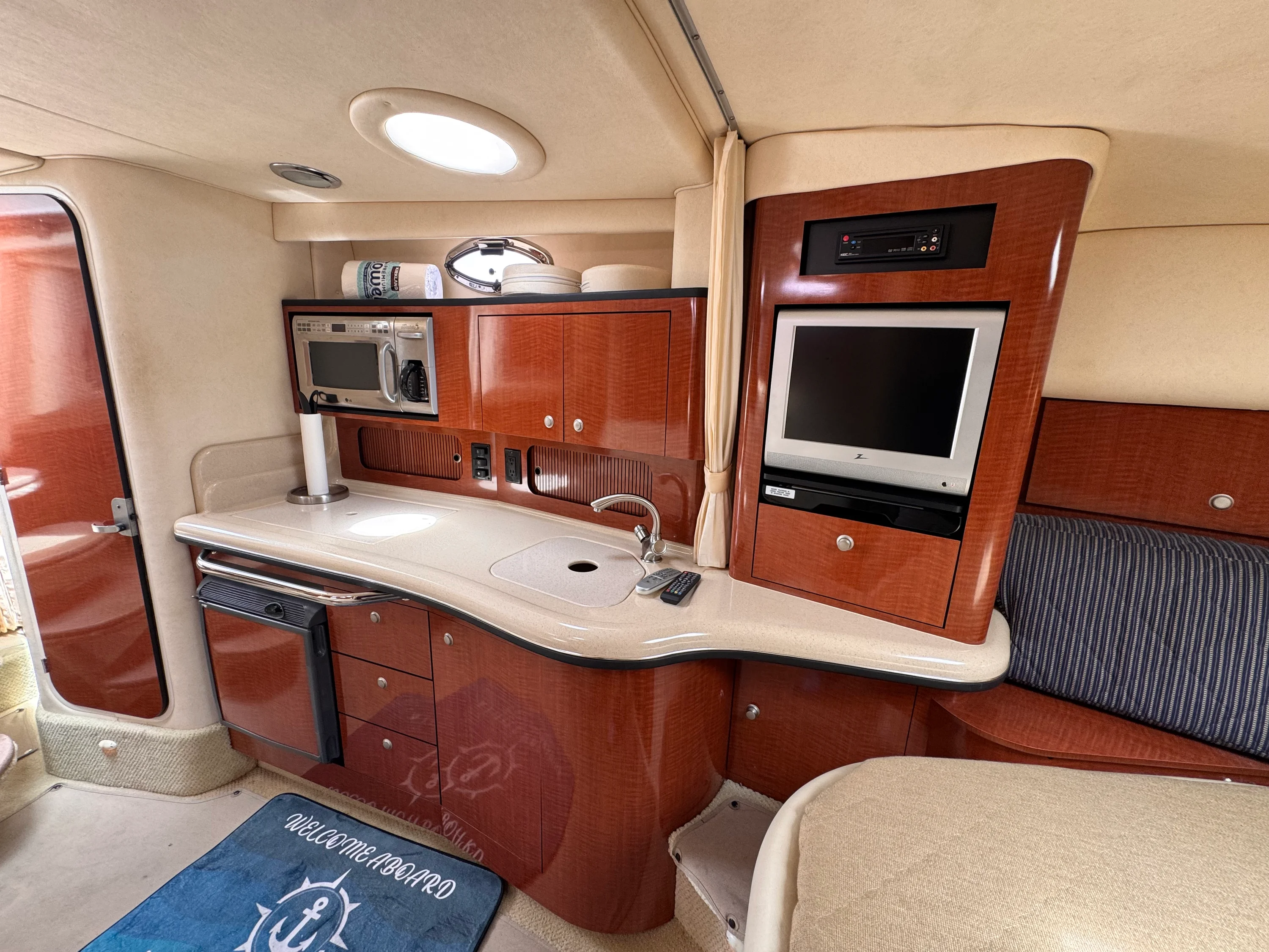 2005 Sea Ray 320 SUNDANCER Image Thumbnail #23