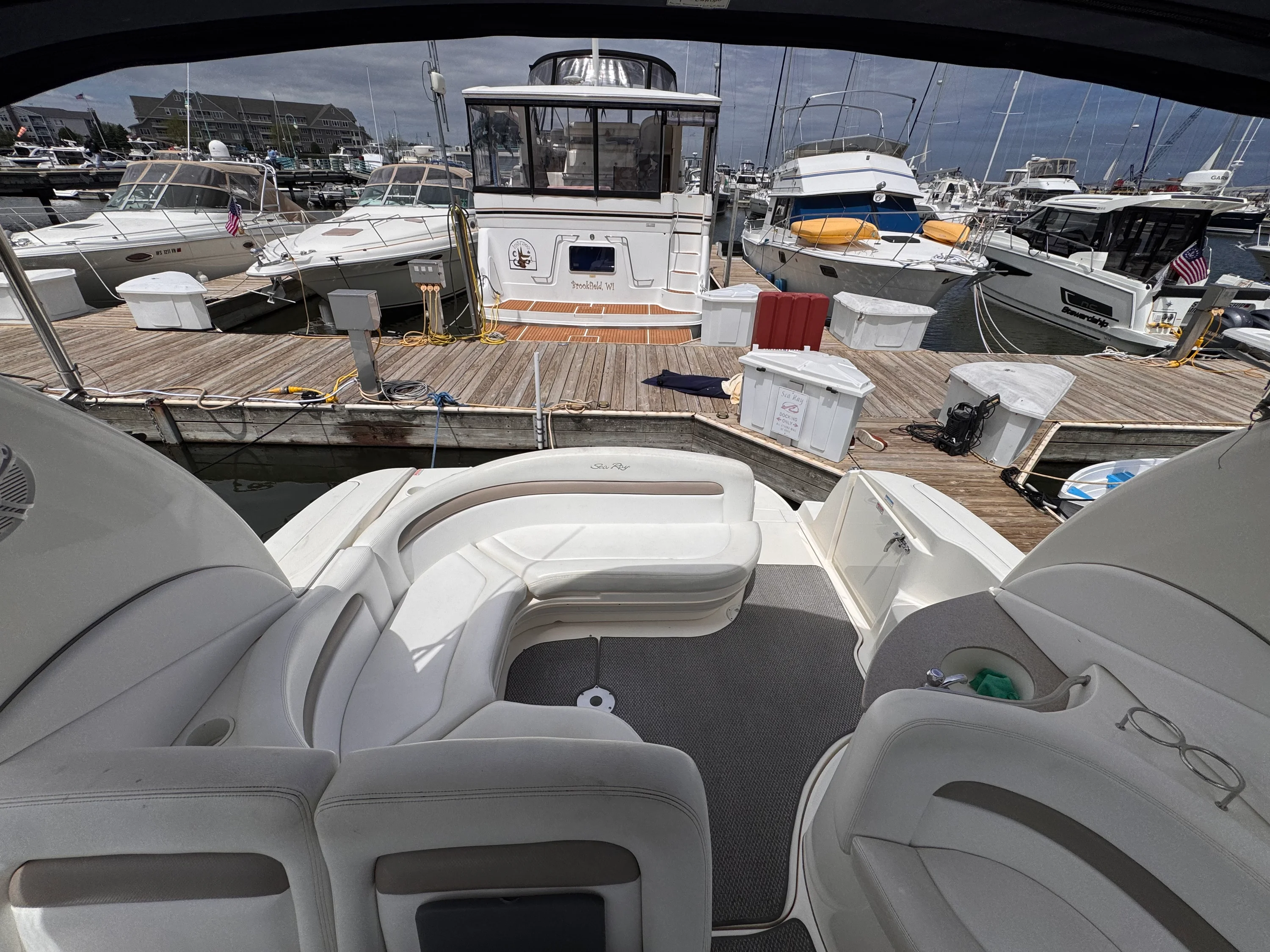 2005 Sea Ray 320 SUNDANCER Image Thumbnail #19