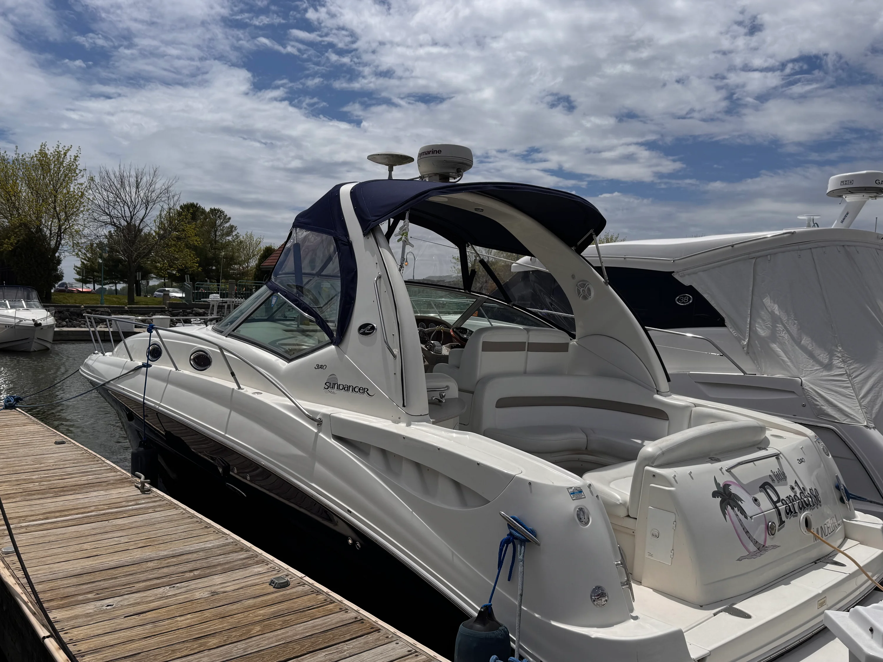 2005 Sea Ray 320 SUNDANCER Image Thumbnail #2