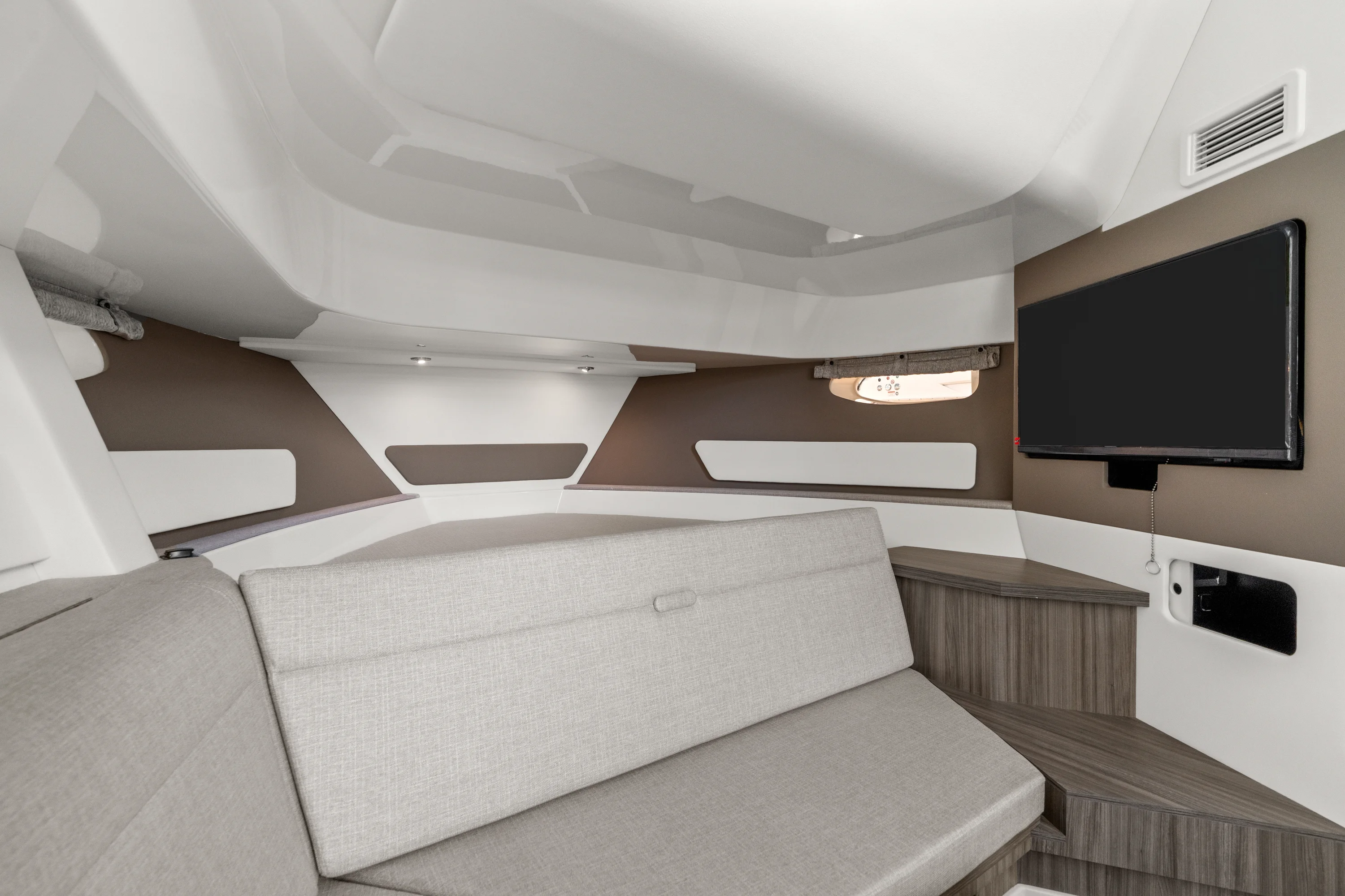 2026 Sea Ray Sundancer 370 Outboard Image Thumbnail #27