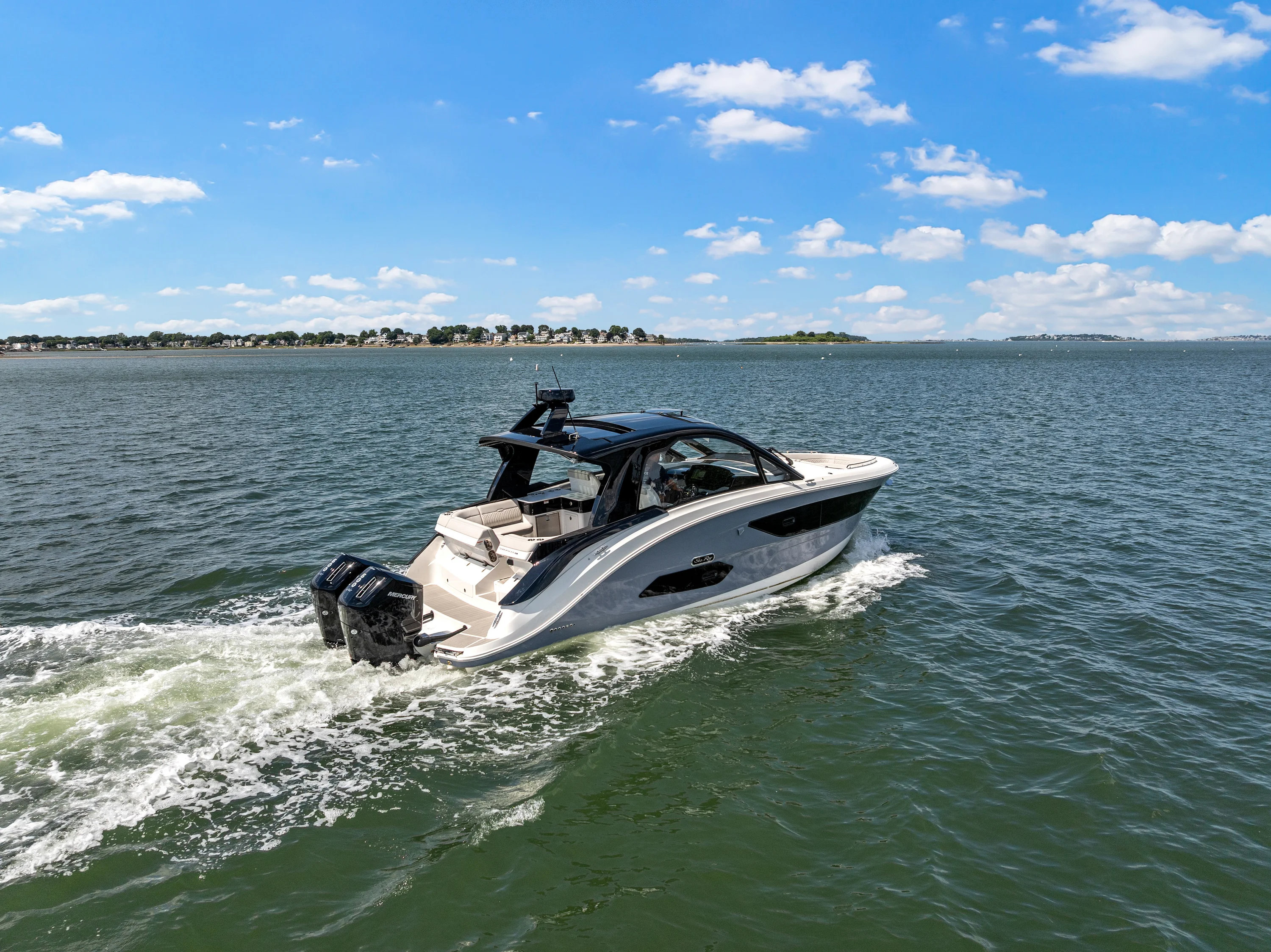 2026 Sea Ray Sundancer 370 Outboard Image Thumbnail #3