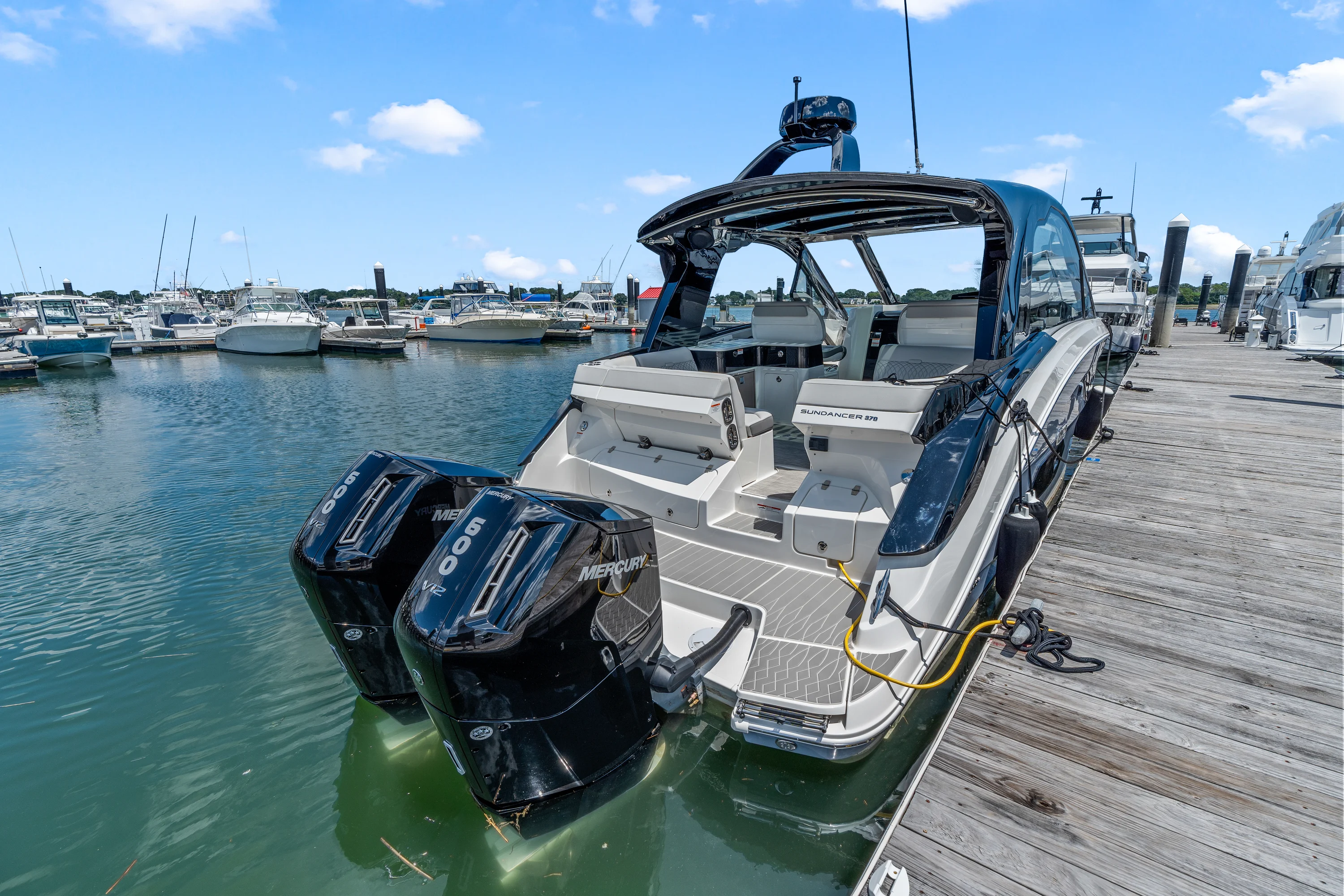 2026 Sea Ray Sundancer 370 Outboard Image Thumbnail #6