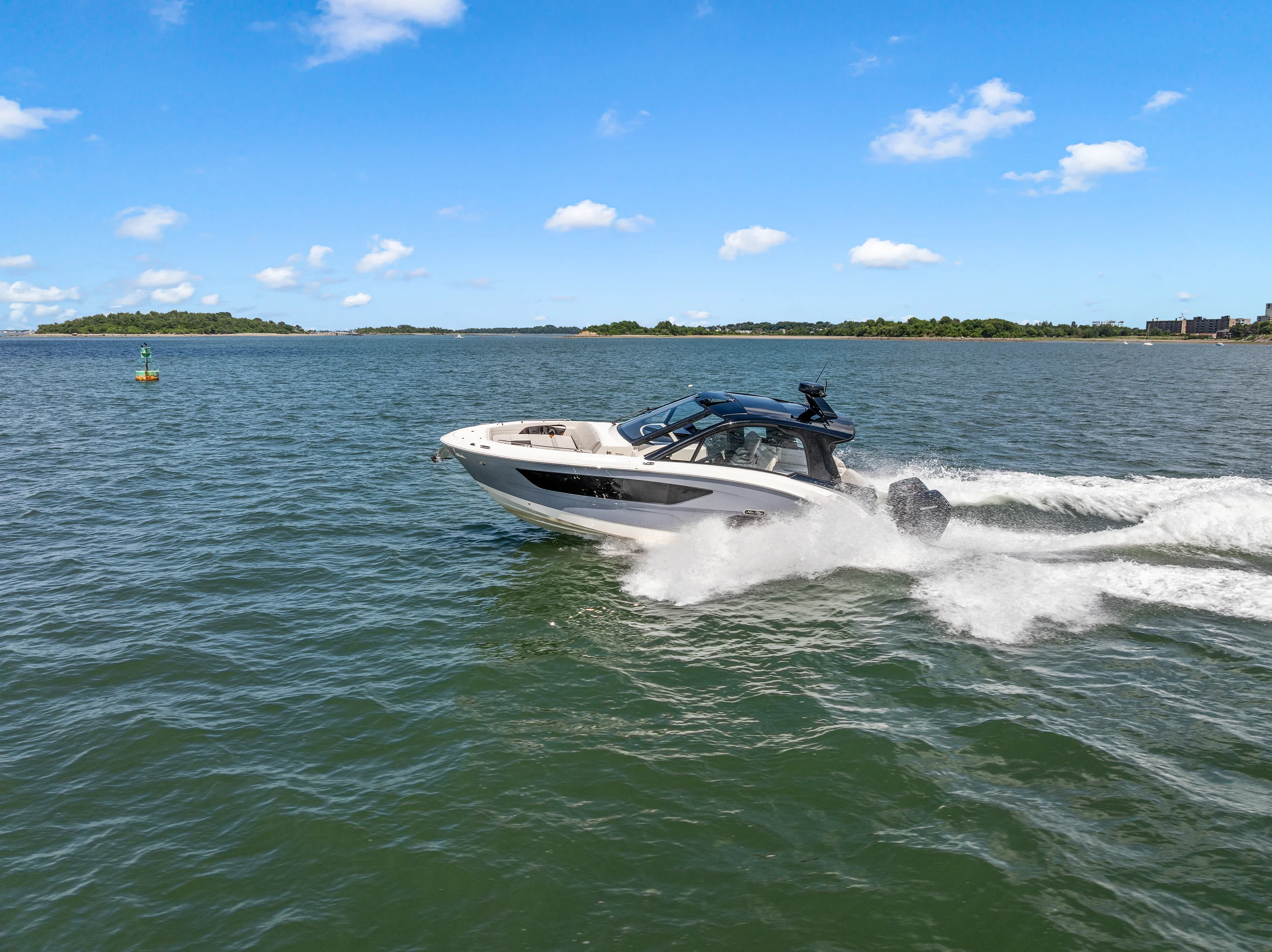 2026 Sea Ray Sundancer 370 Outboard Image Thumbnail #4