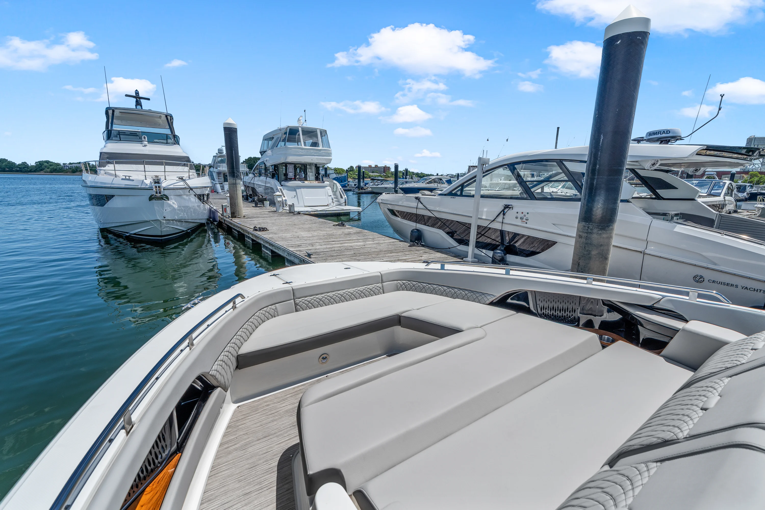 2026 Sea Ray Sundancer 370 Outboard Image Thumbnail #38