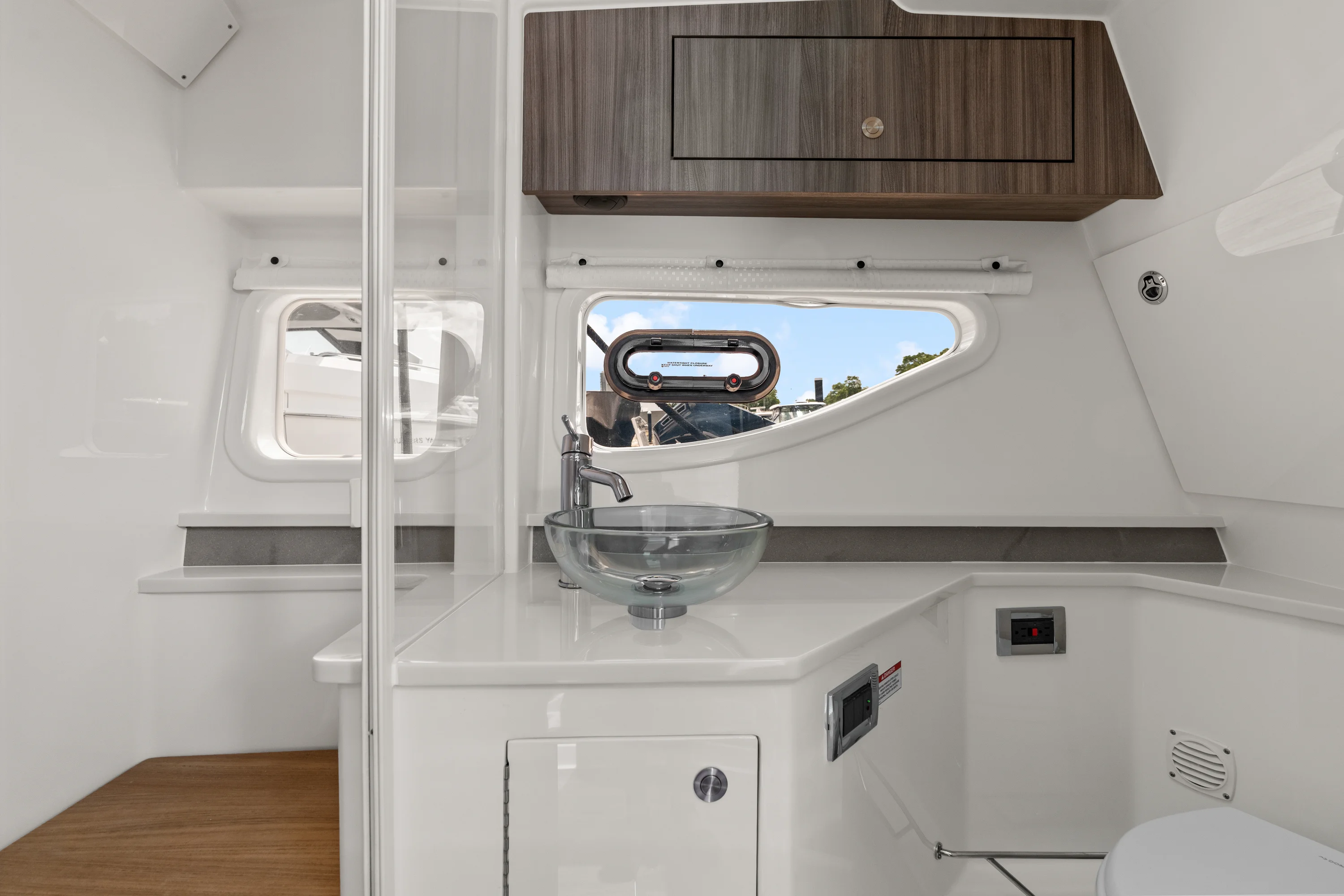 2026 Sea Ray Sundancer 370 Outboard Image Thumbnail #34