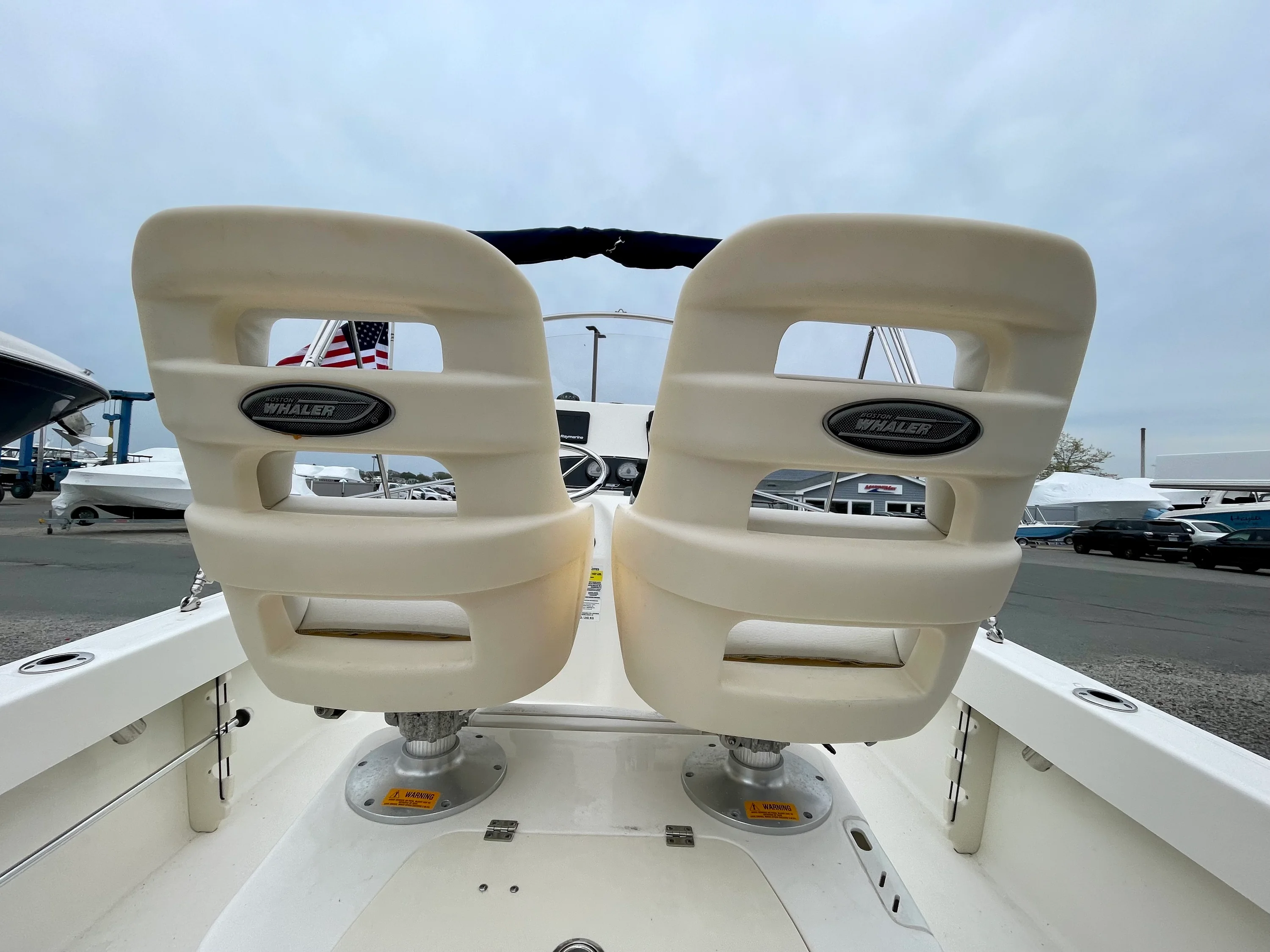 2020 Boston Whaler 190 Outrage Image Thumbnail #4