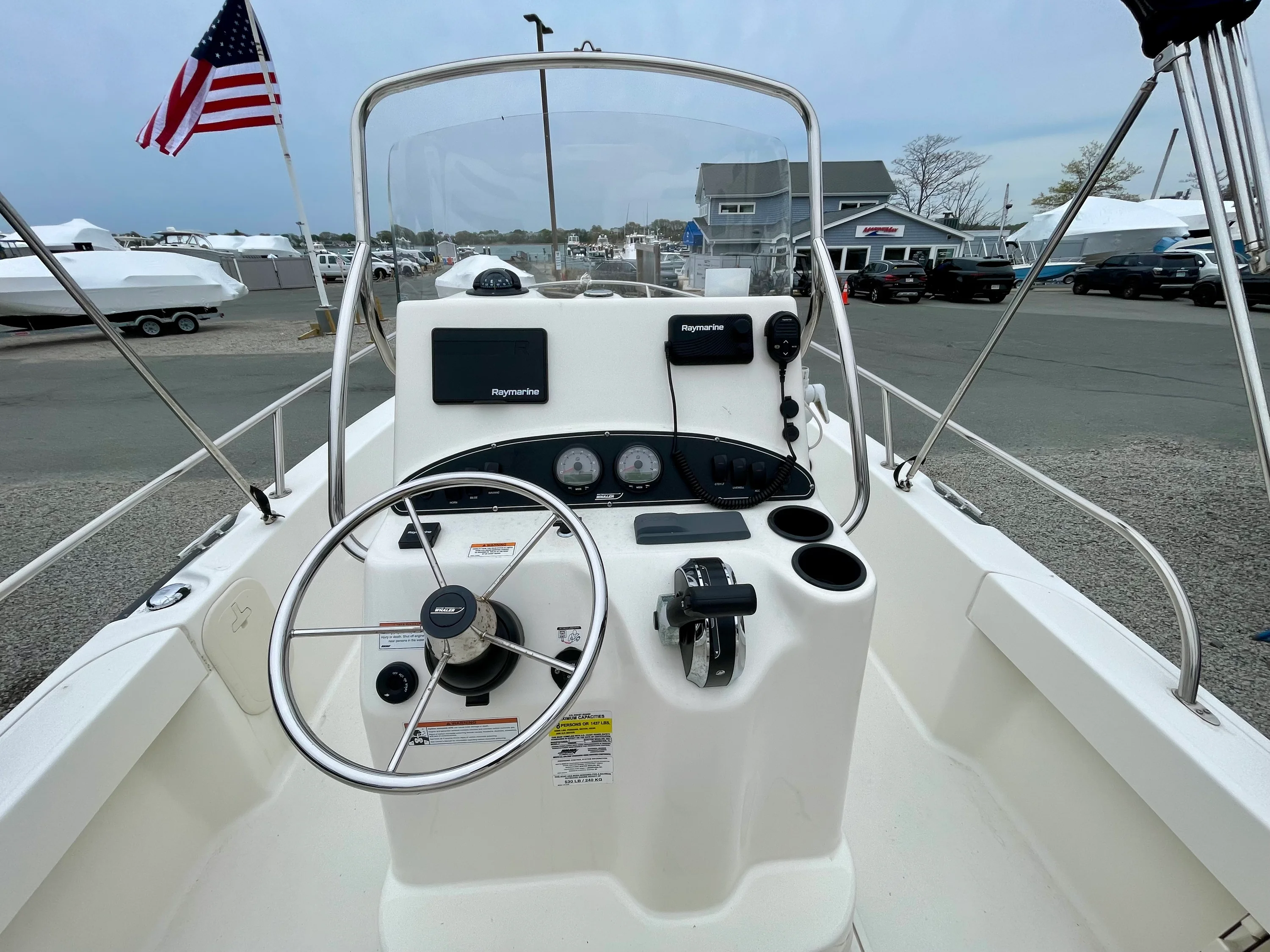 2020 Boston Whaler 190 Outrage Image Thumbnail #5