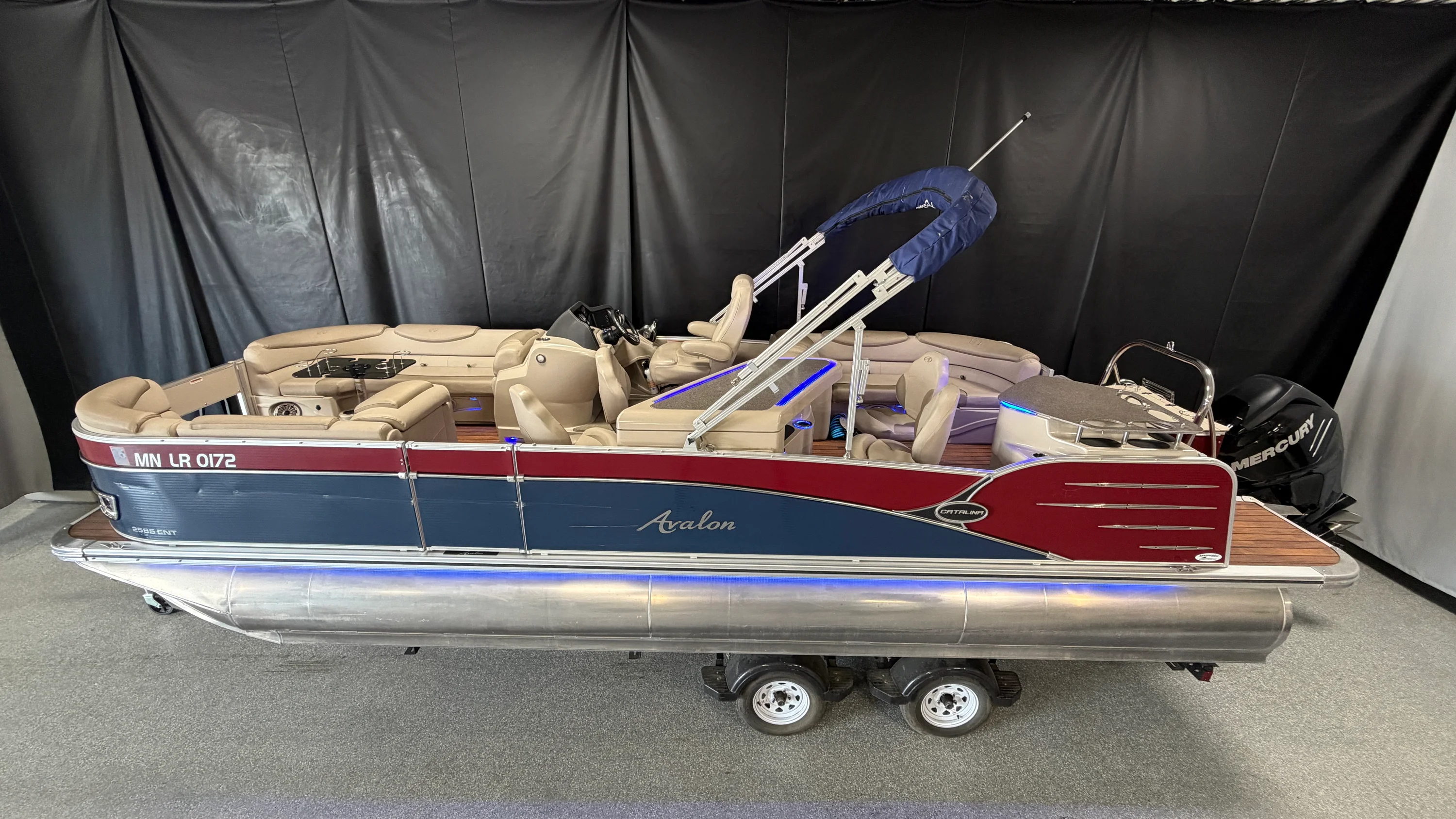 2018 Avalon 2585 CATALINA ENT Image Thumbnail #1
