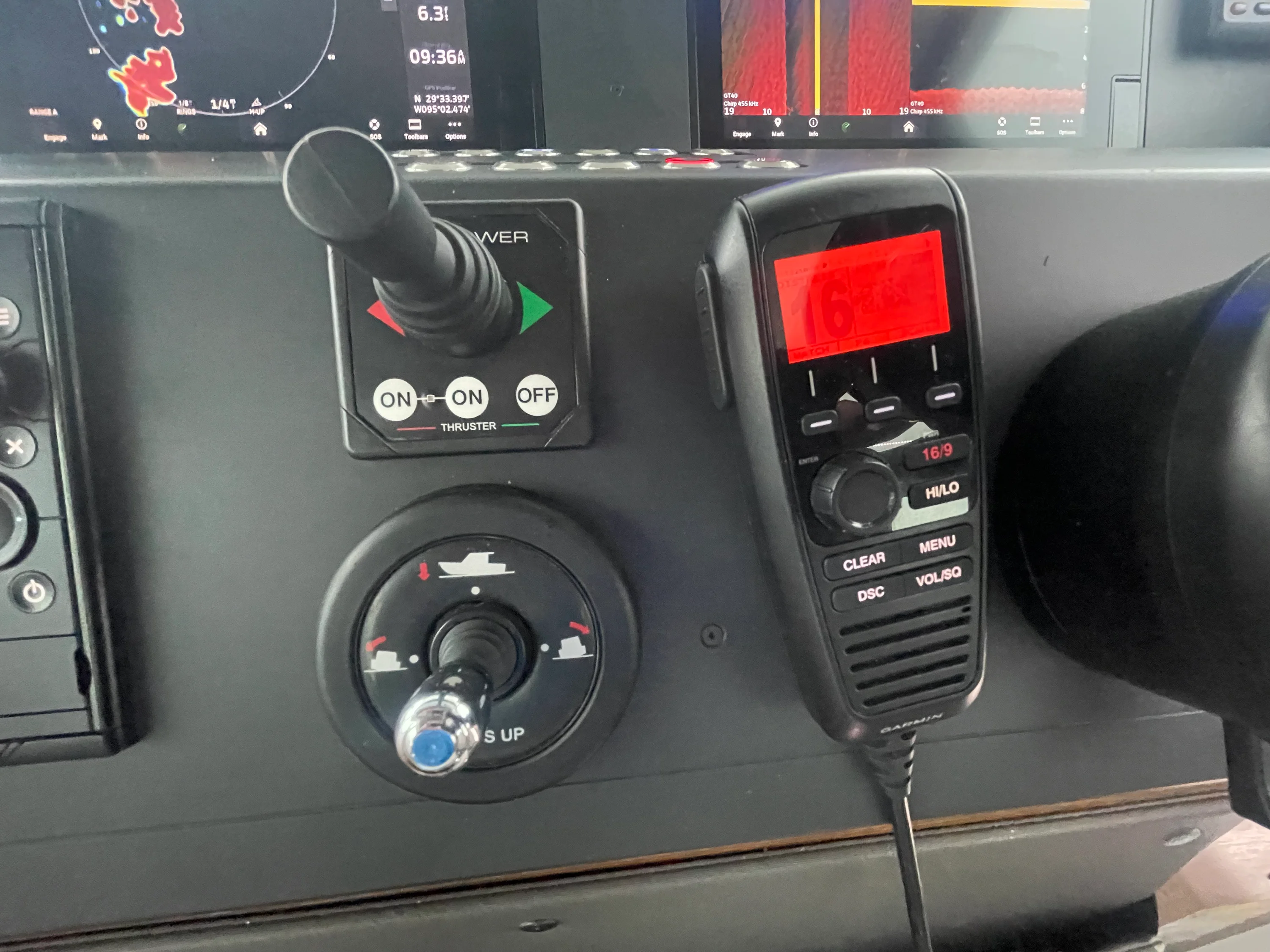 2020 Axopar 37 CROSS CABIN Image Thumbnail #14