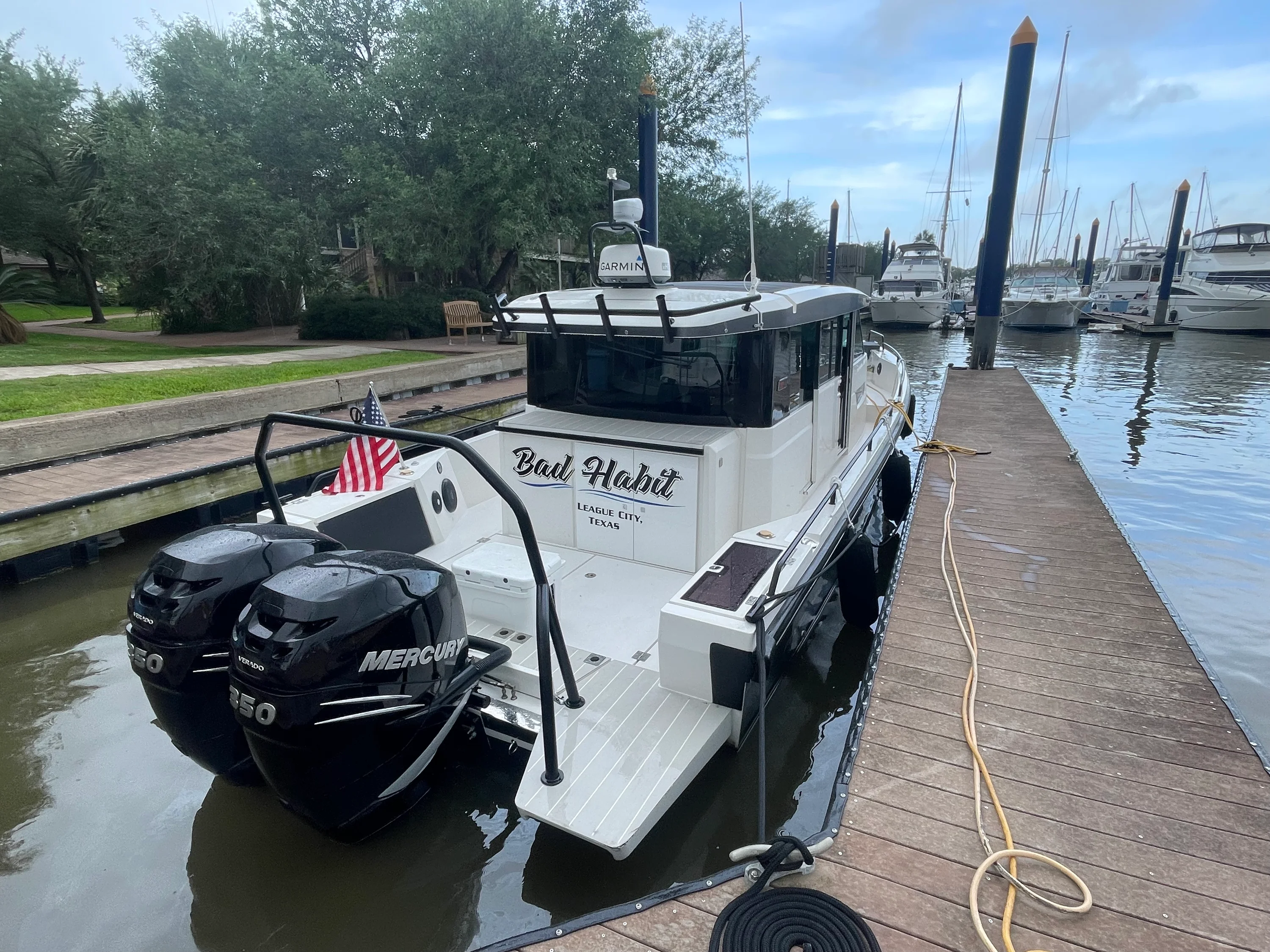 2020 Axopar 37 CROSS CABIN Image Thumbnail #5