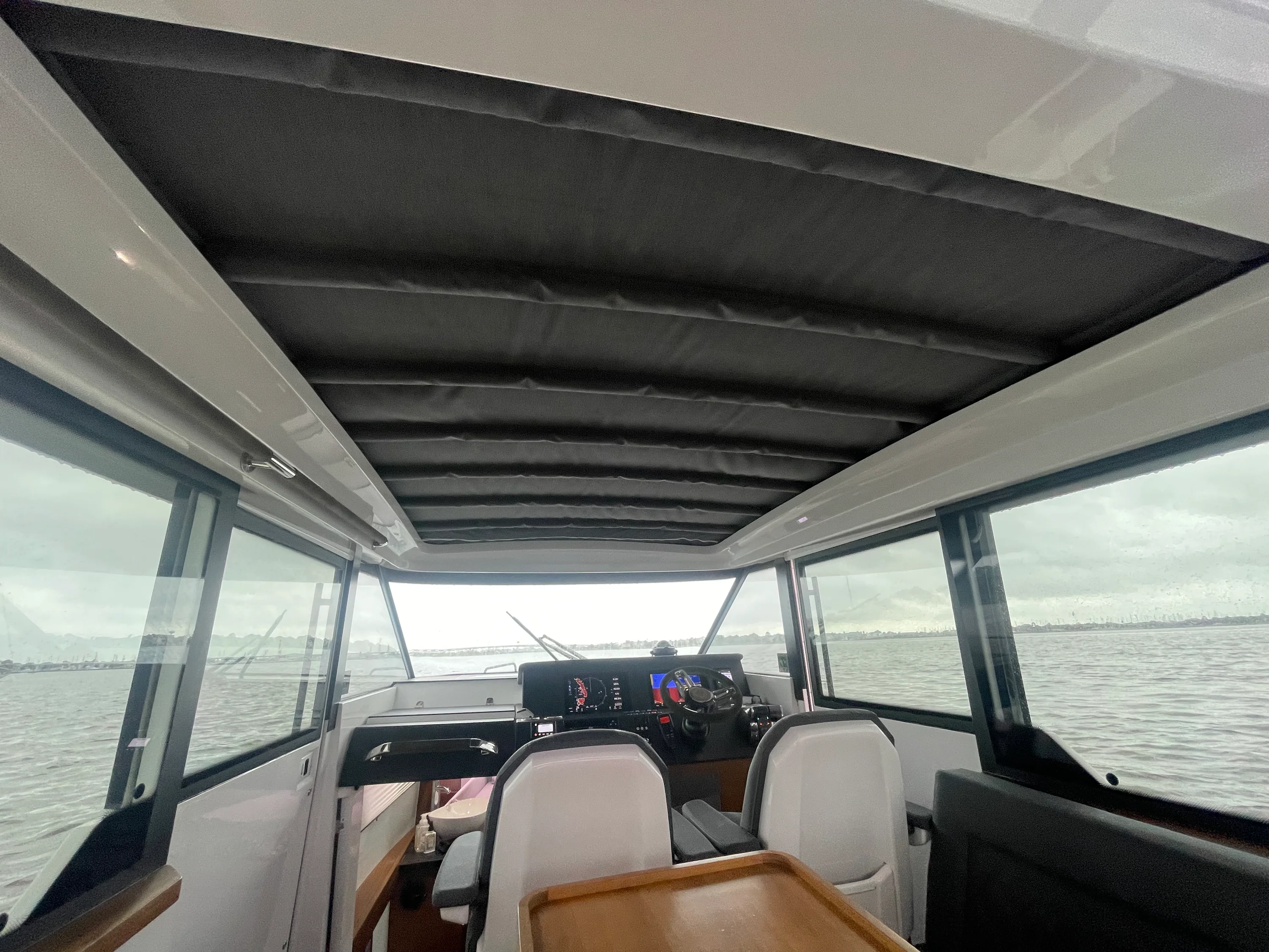 2020 Axopar 37 CROSS CABIN Image Thumbnail #16
