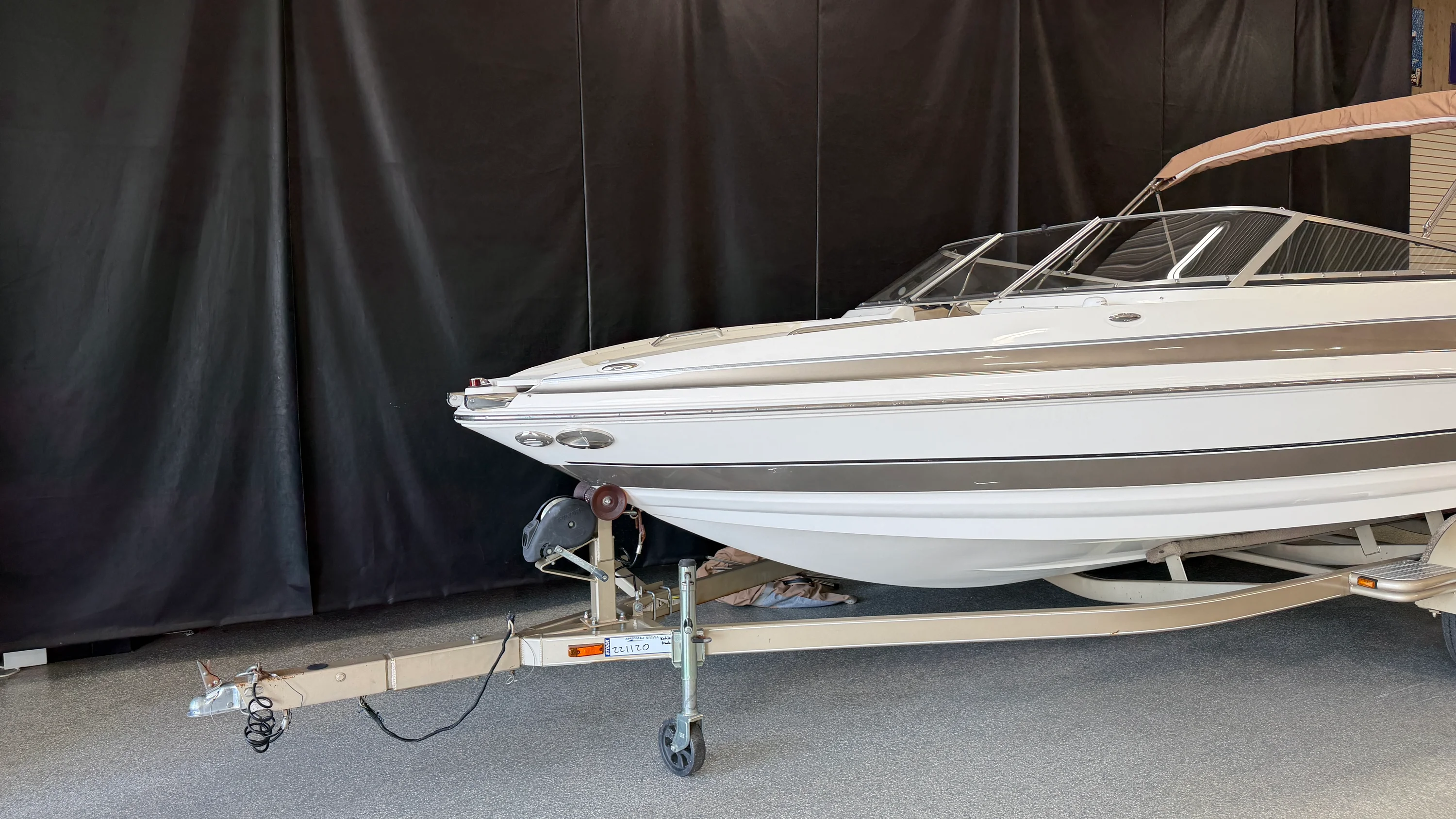 2006 Larson LXI228 Image Thumbnail #2