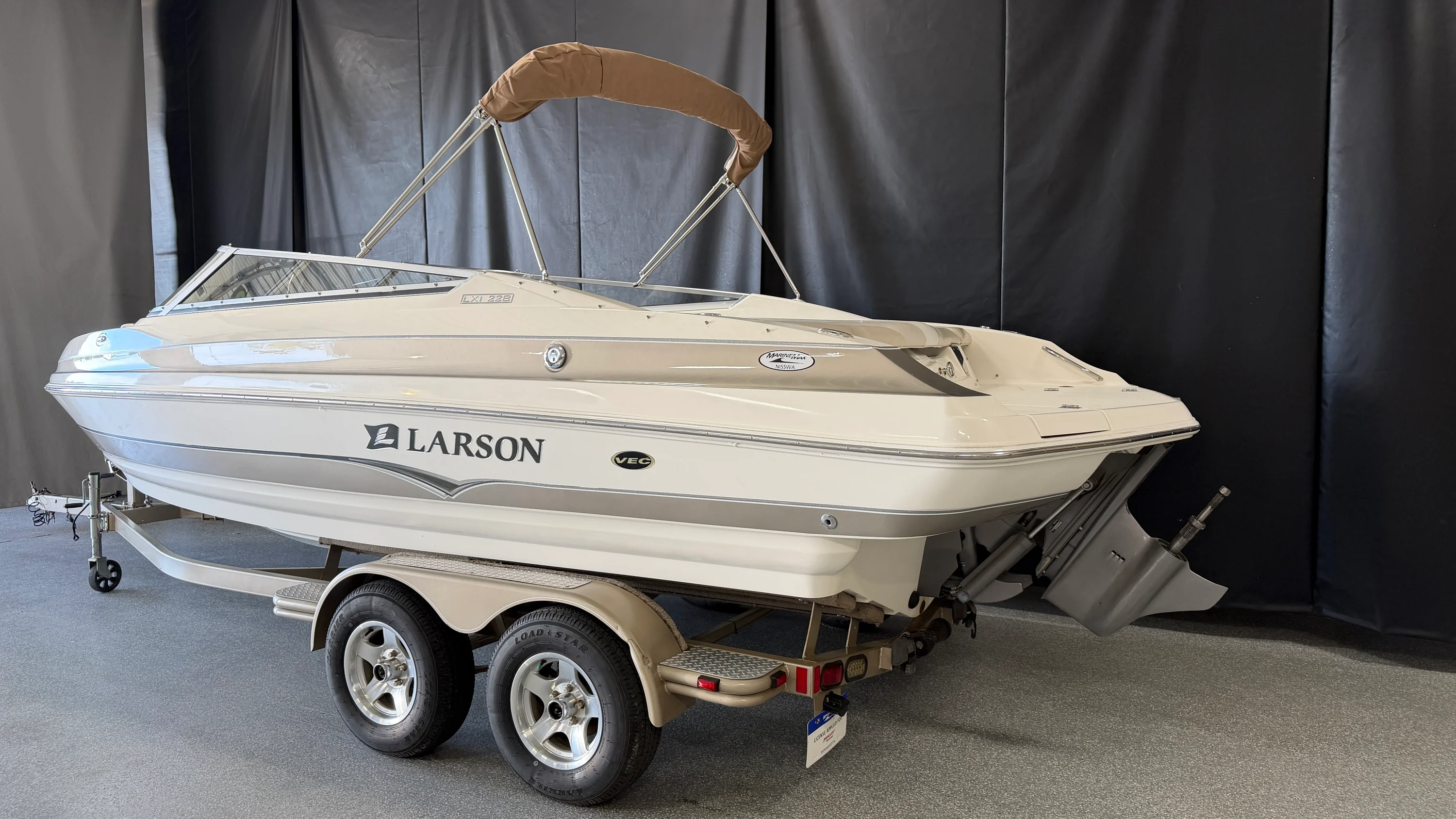 2006 Larson LXI228 Image Thumbnail #3
