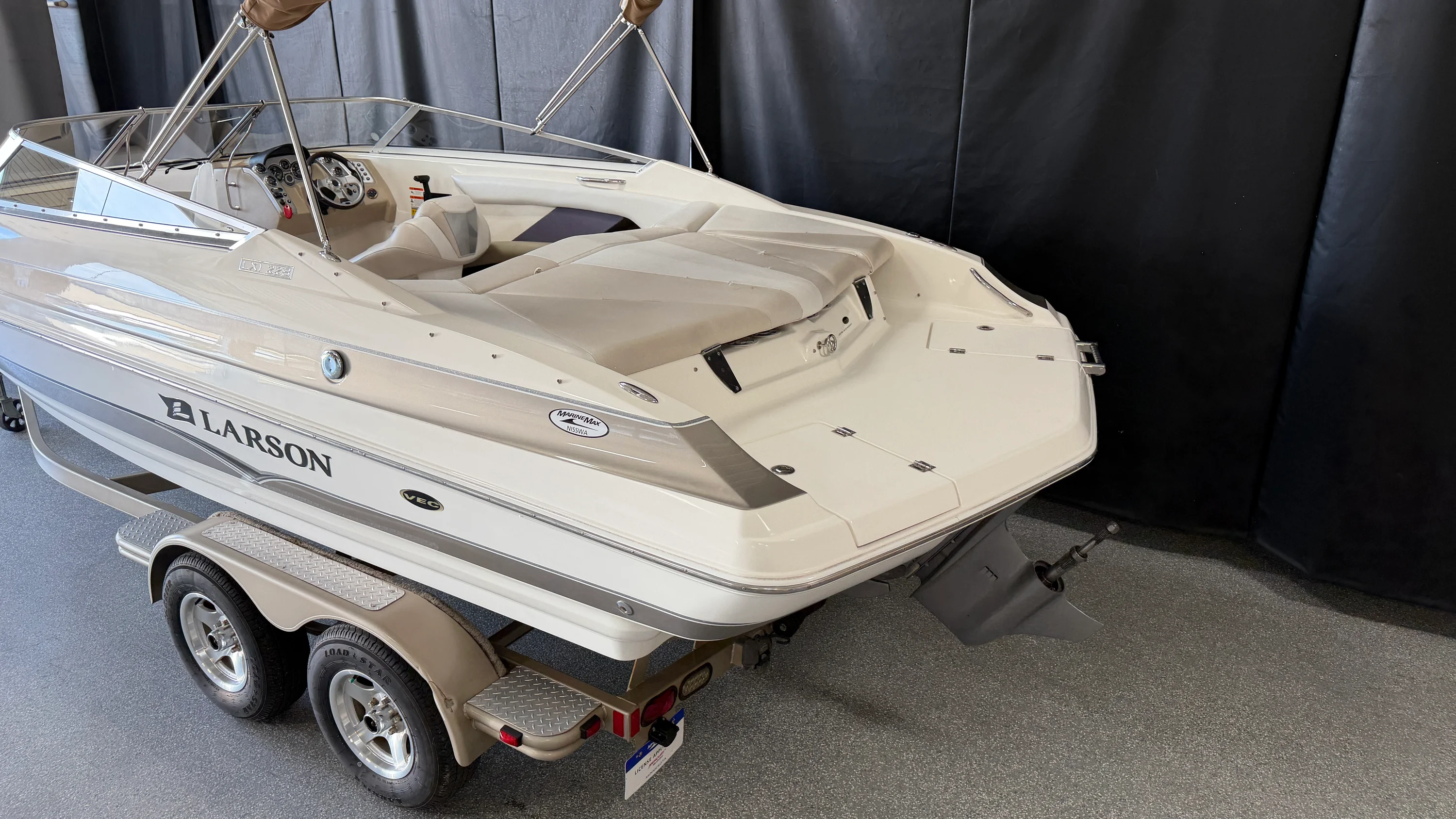 2006 Larson LXI228 Image Thumbnail #6