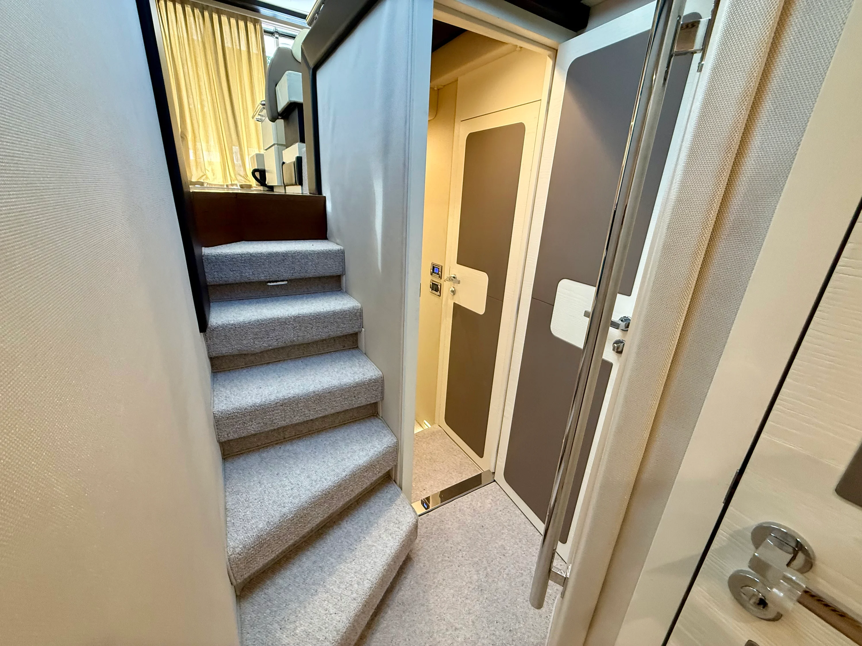 2015 Azimut 55S Image Thumbnail #69