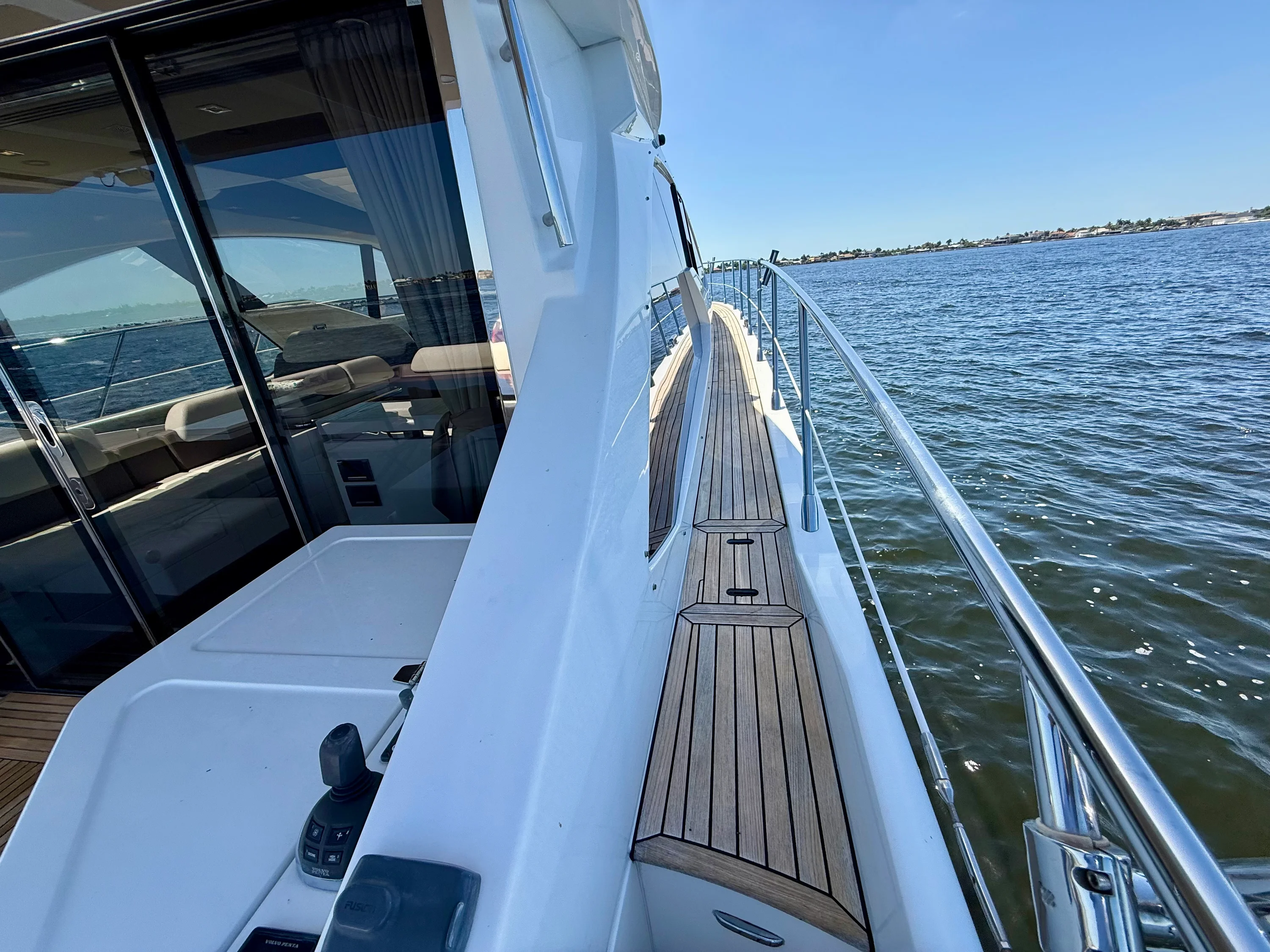 2015 Azimut 55S Image Thumbnail #37