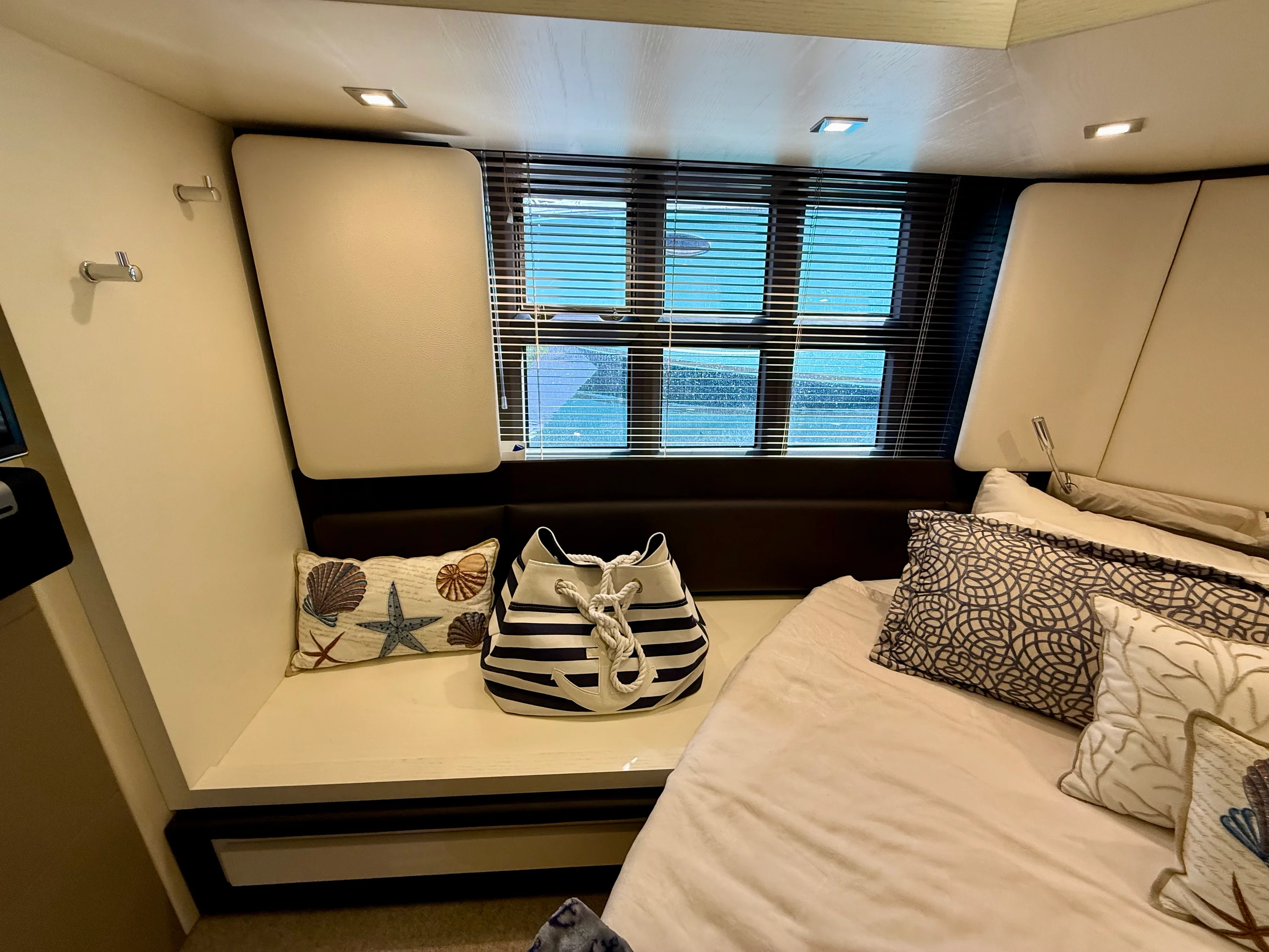 2015 Azimut 55S Image Thumbnail #74