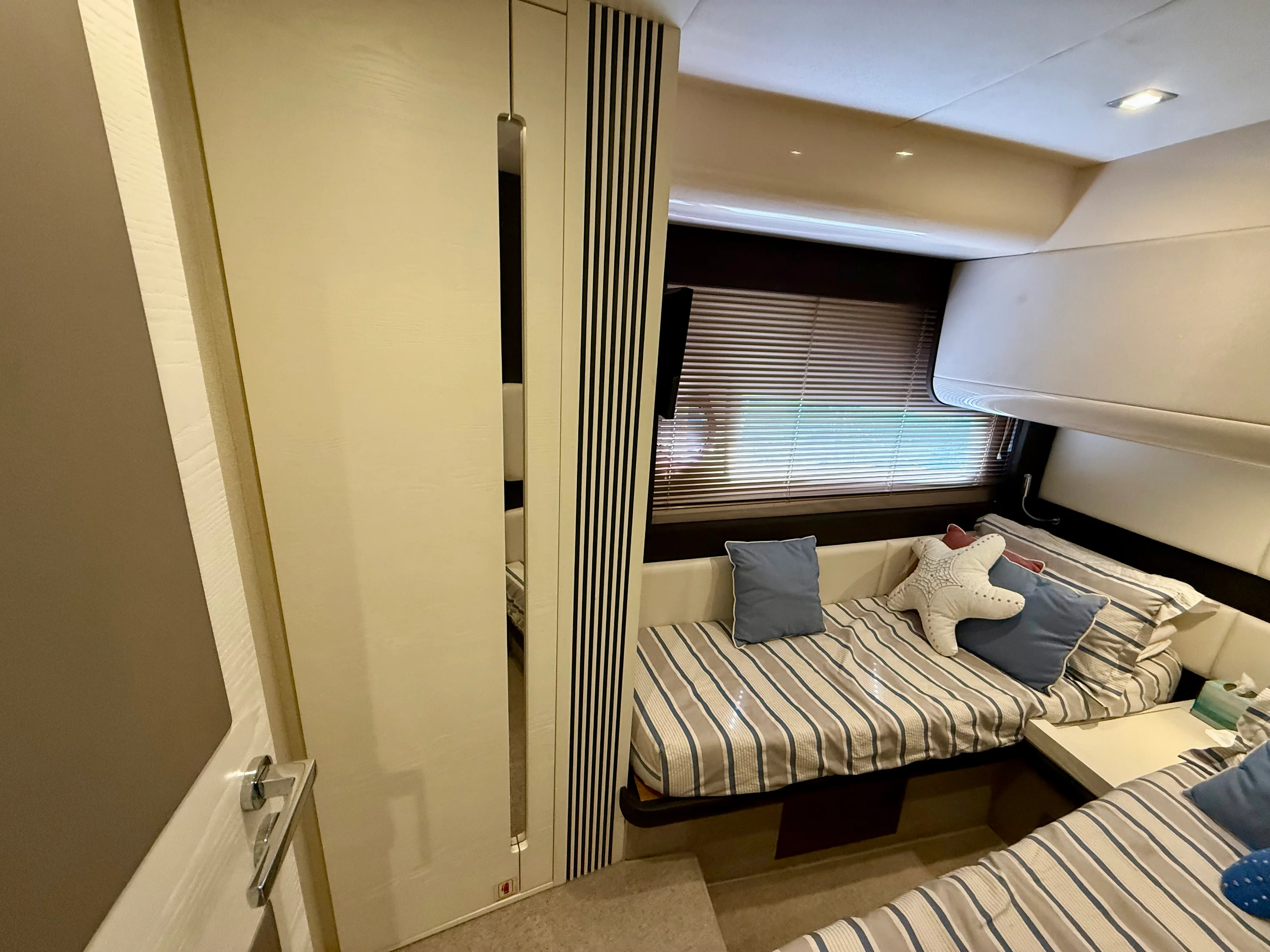 2015 Azimut 55S Image Thumbnail #62