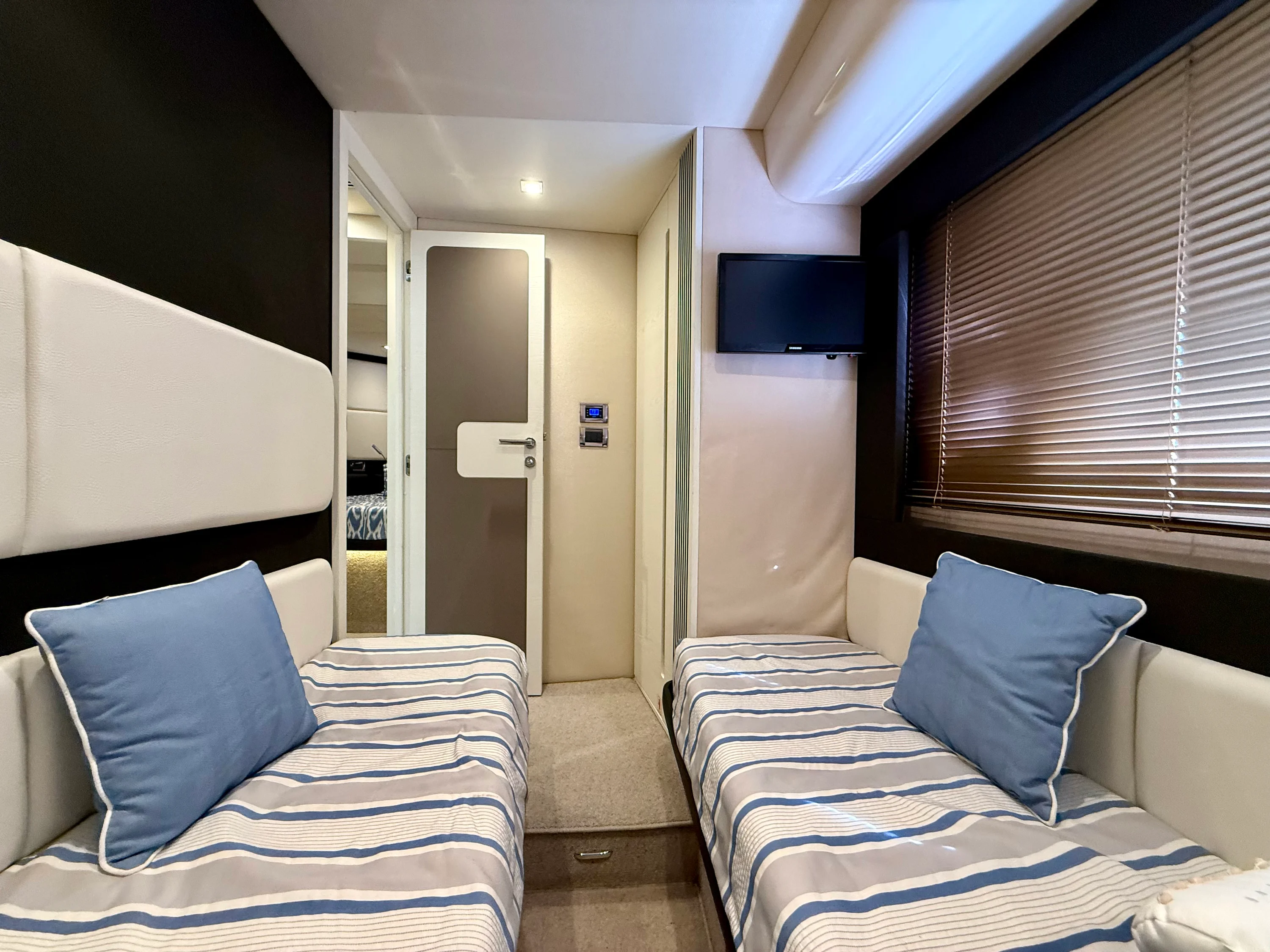 2015 Azimut 55S Image Thumbnail #63