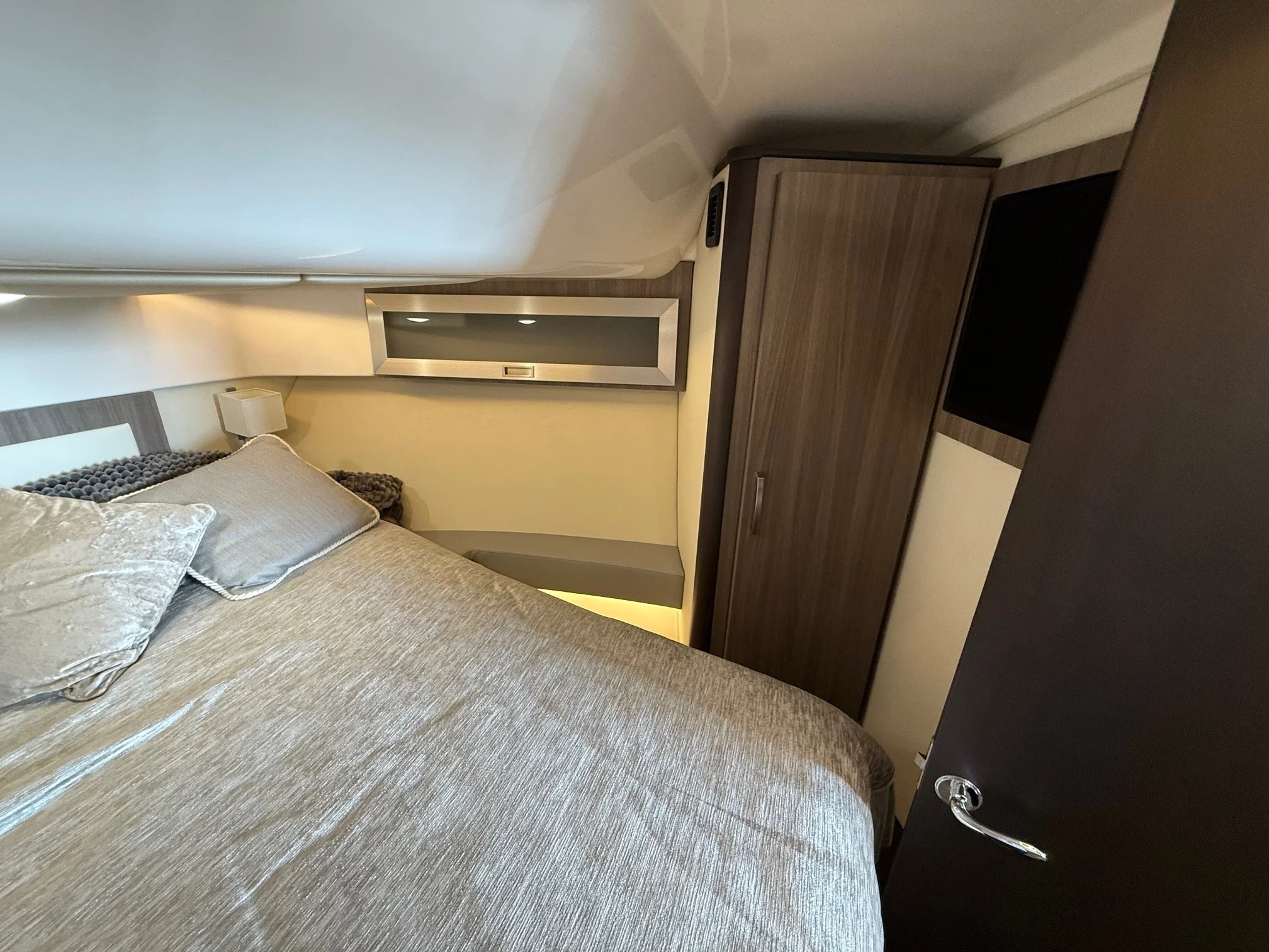 2022 Regal 36 XO Image Thumbnail #65