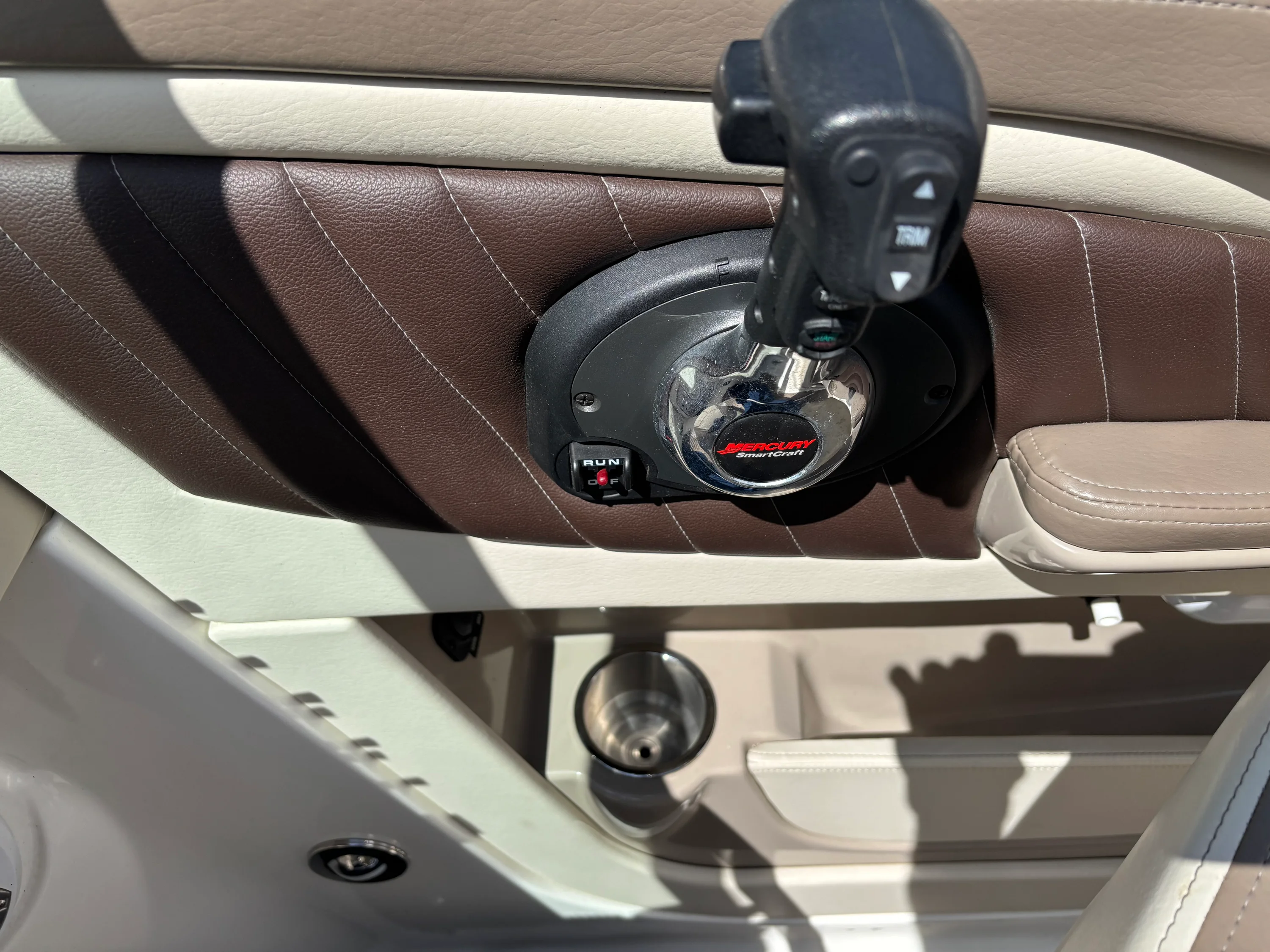 2013 Sea Ray 230 SLX Image Thumbnail #8