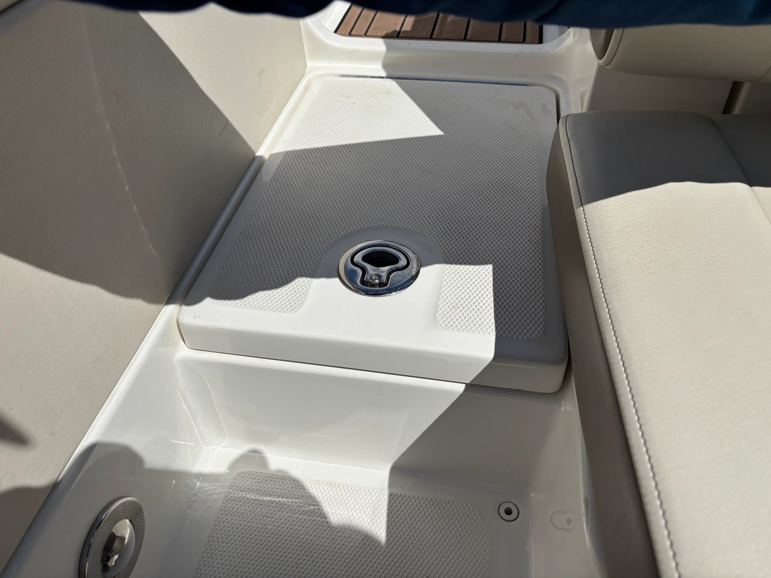 2013 Sea Ray 230 SLX Image Thumbnail #17