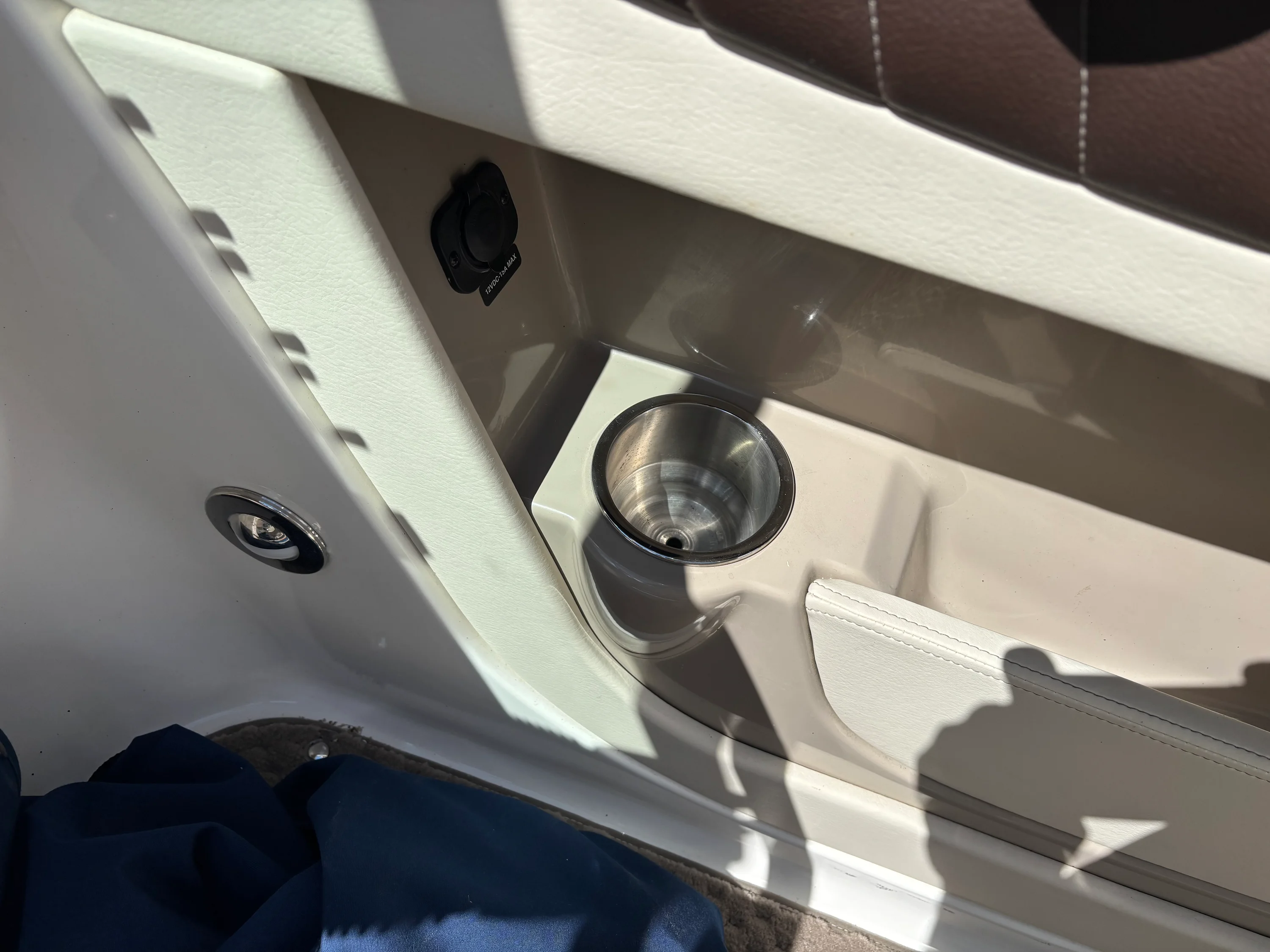 2013 Sea Ray 230 SLX Image Thumbnail #18