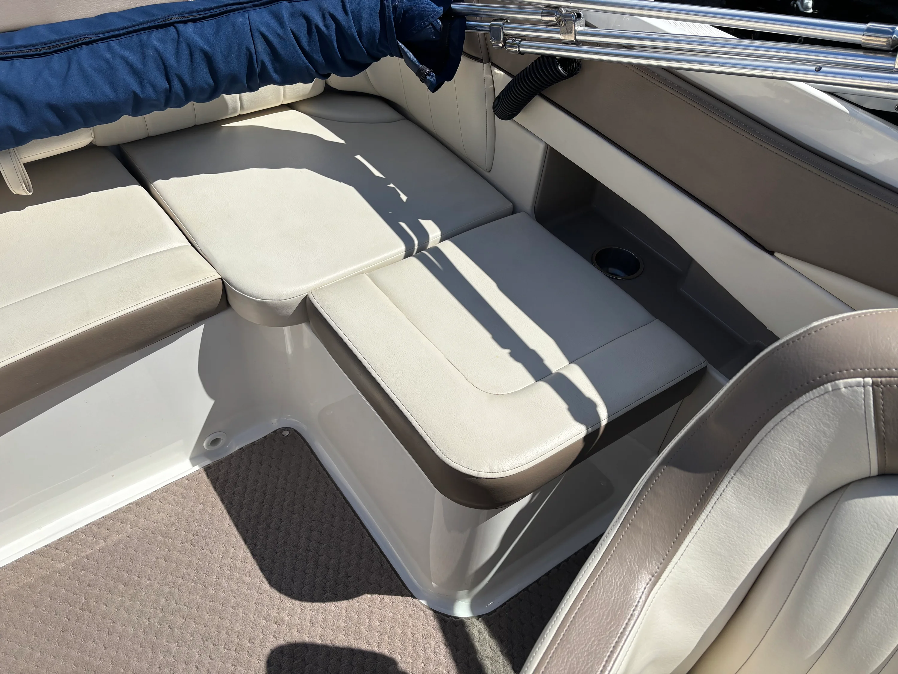 2013 Sea Ray 230 SLX Image Thumbnail #12