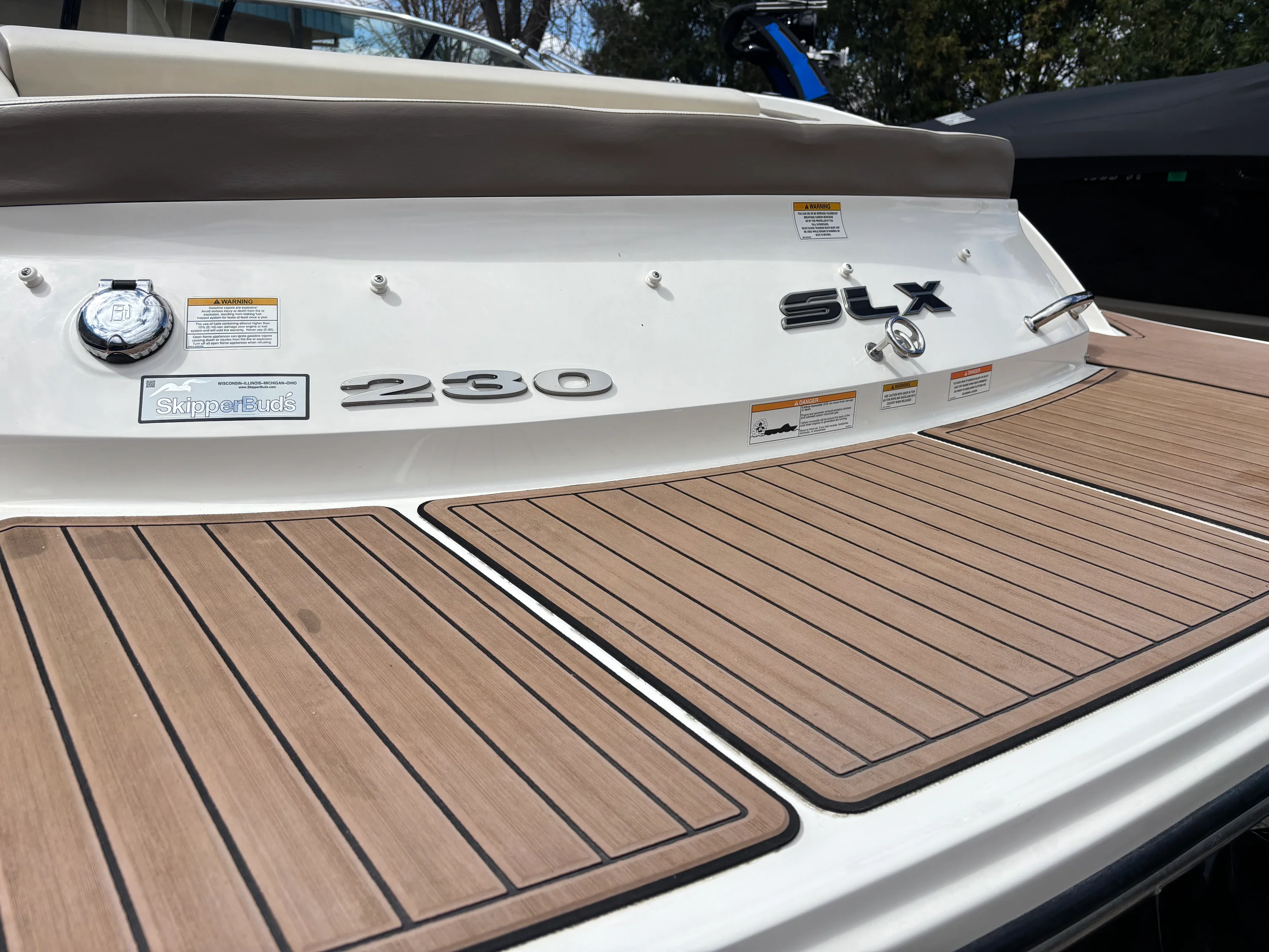 2013 Sea Ray 230 SLX Image Thumbnail #2