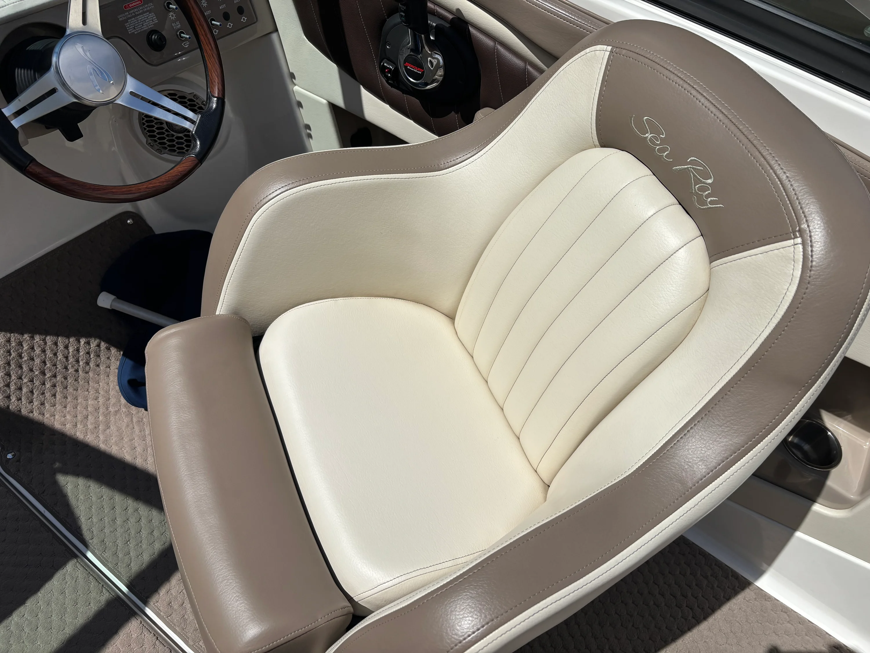 2013 Sea Ray 230 SLX Image Thumbnail #15