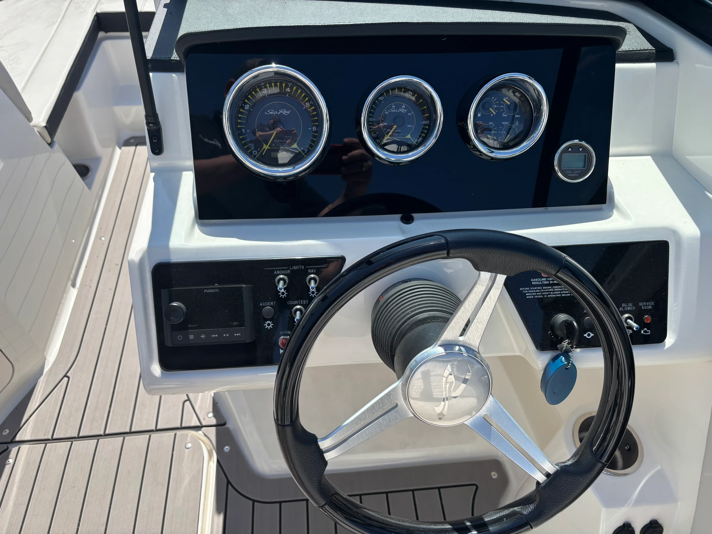 2022 Sea Ray SPX 190 Image Thumbnail #7