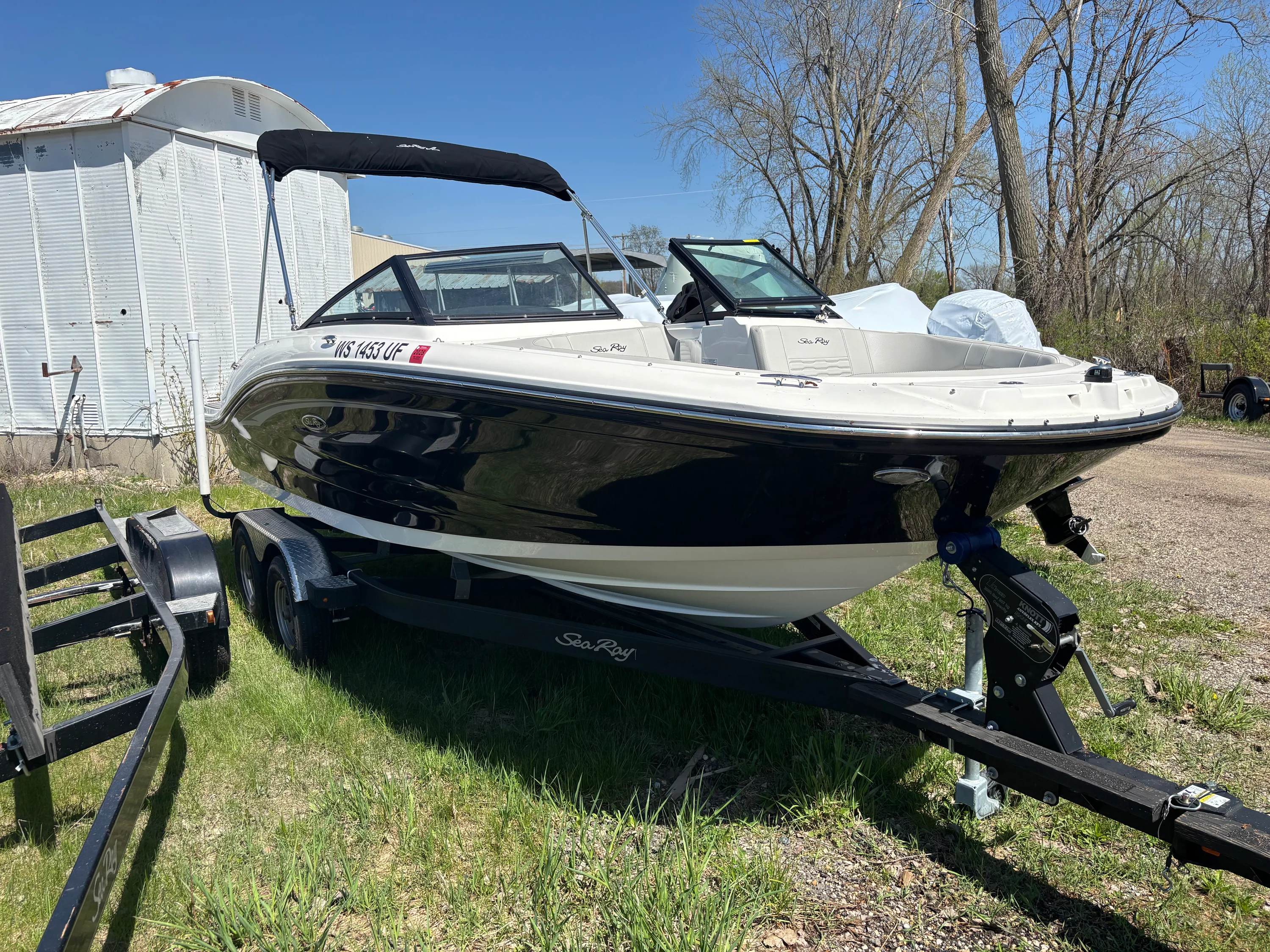 2022 Sea Ray SPX 190 Image Thumbnail #2