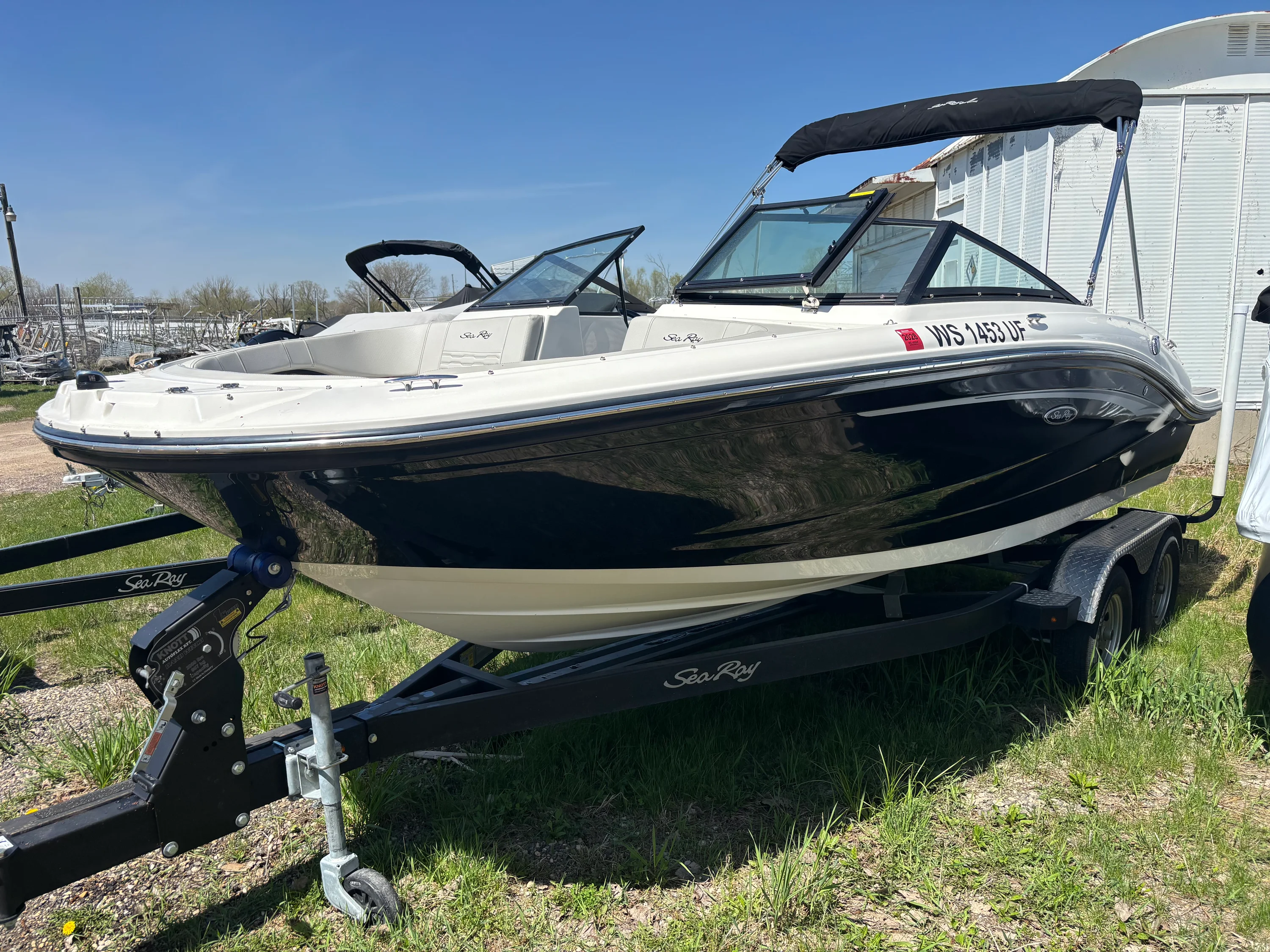2022 Sea Ray SPX 190 Image Thumbnail #0