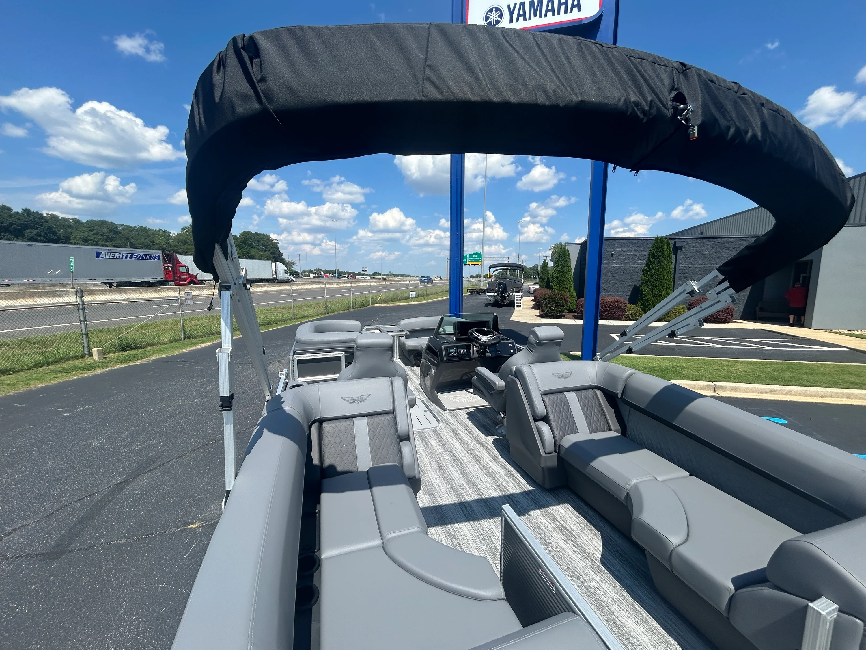 2026 Bennington 22 MFB Image Thumbnail #5