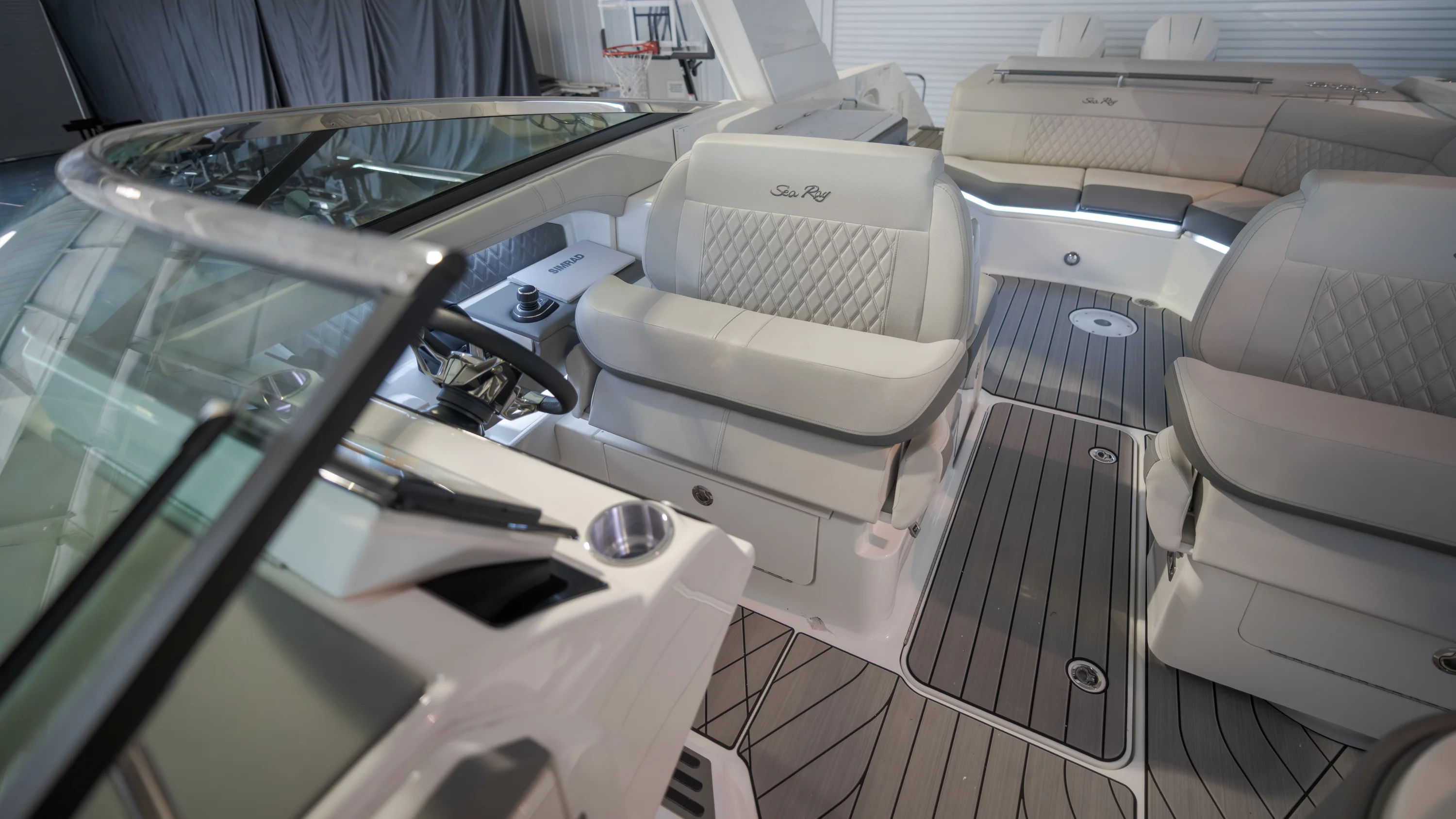 2026 Sea Ray SLX 310 Outboard Image Thumbnail #14