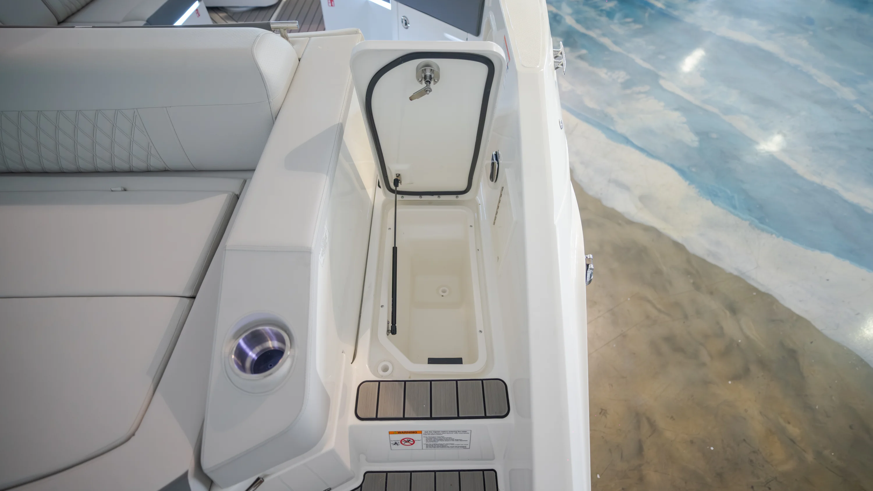 2026 Sea Ray SLX 310 Outboard Image Thumbnail #33