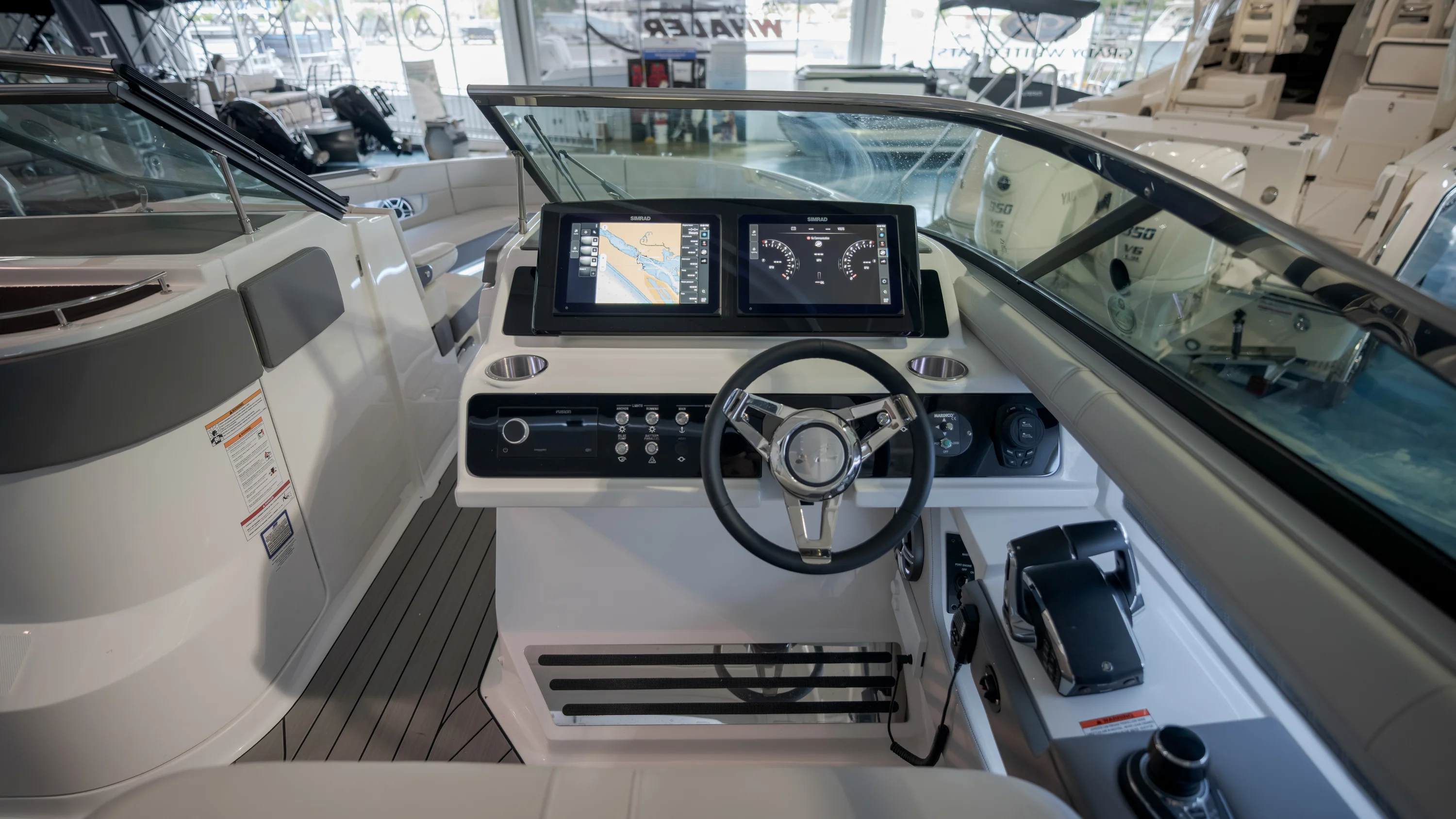 2026 Sea Ray SLX 310 Outboard Image Thumbnail #15
