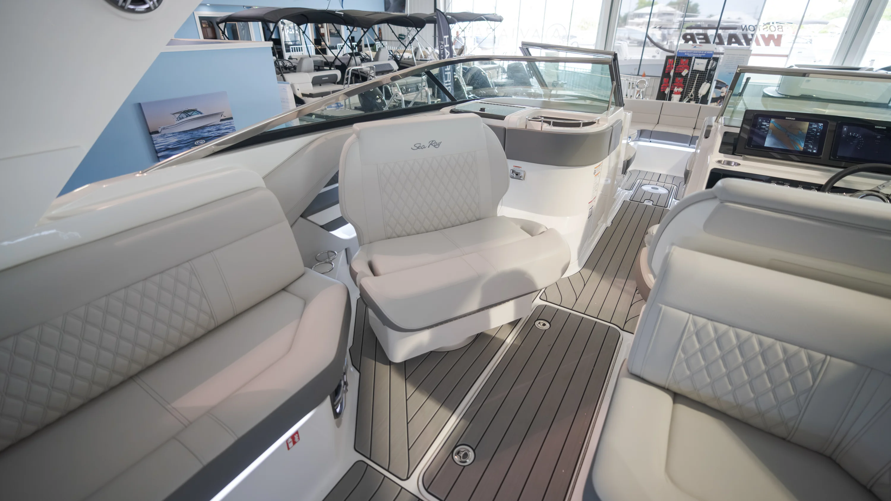 2026 Sea Ray SLX 310 Outboard Image Thumbnail #27